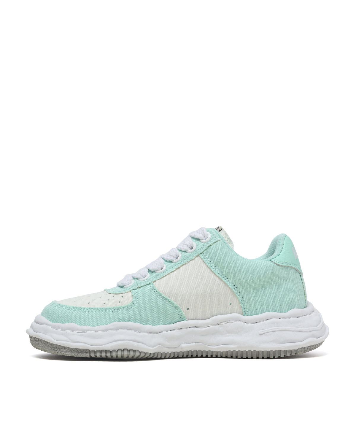 Wayne low sneakers
