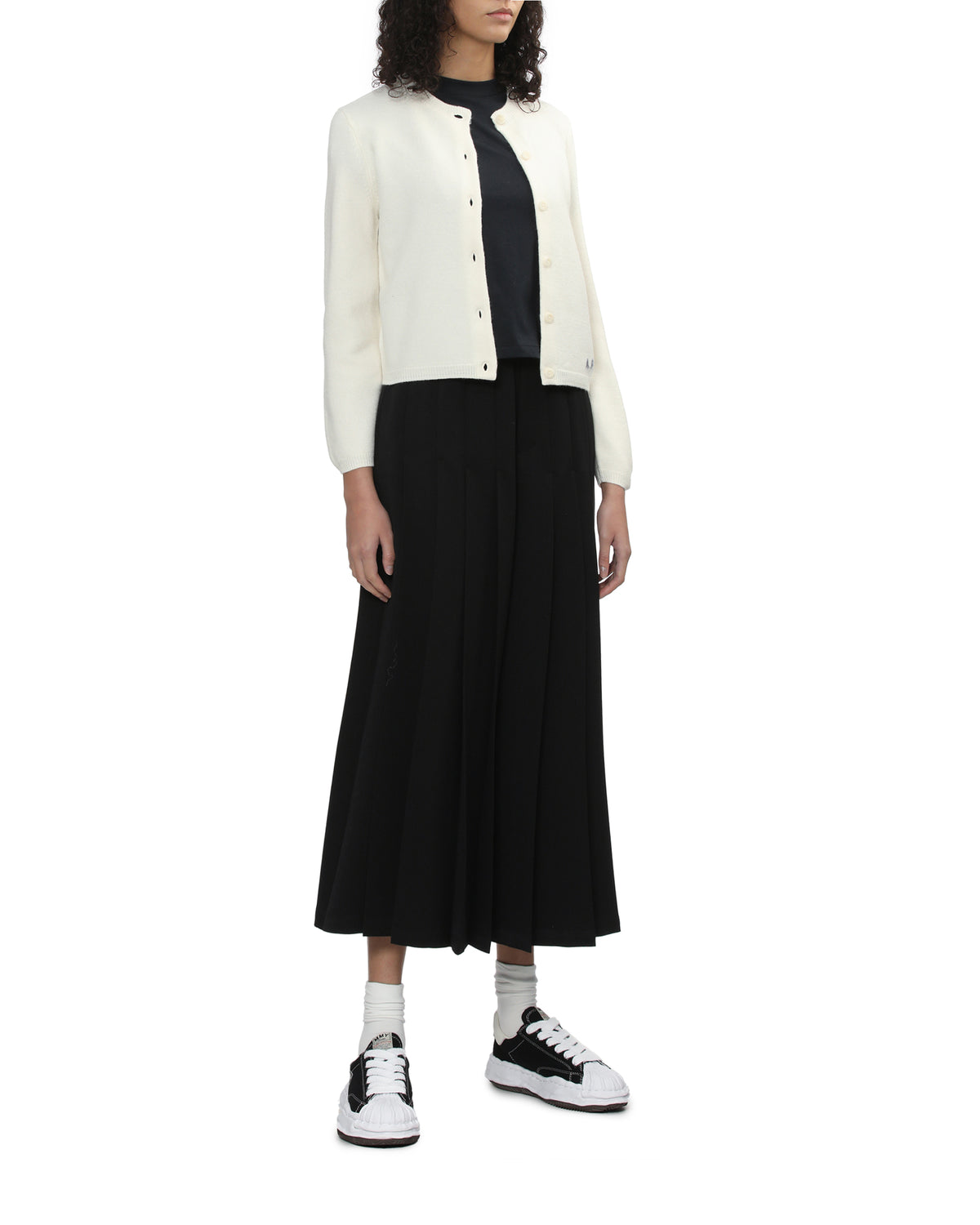 Low-top sneakers