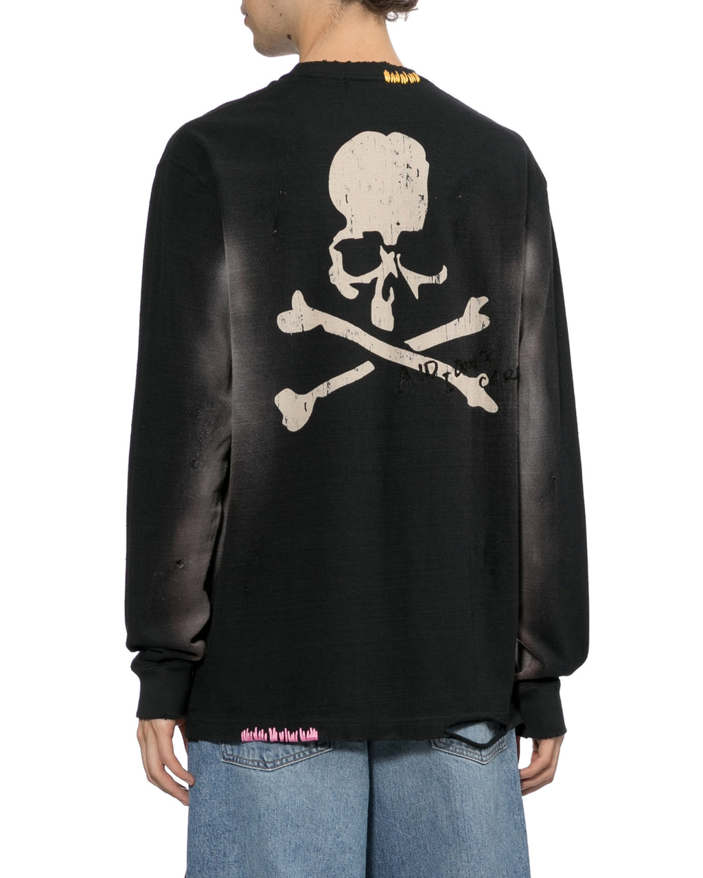 Distressed crew neck tee