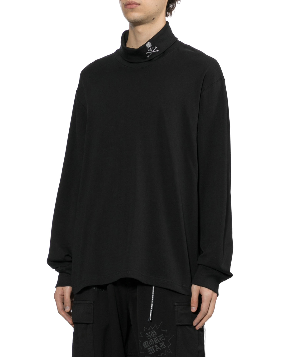 Turtleneck long sleeve tee
