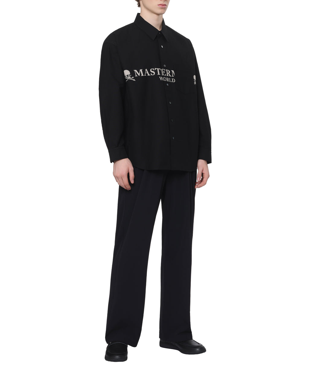 Skull logo shirt