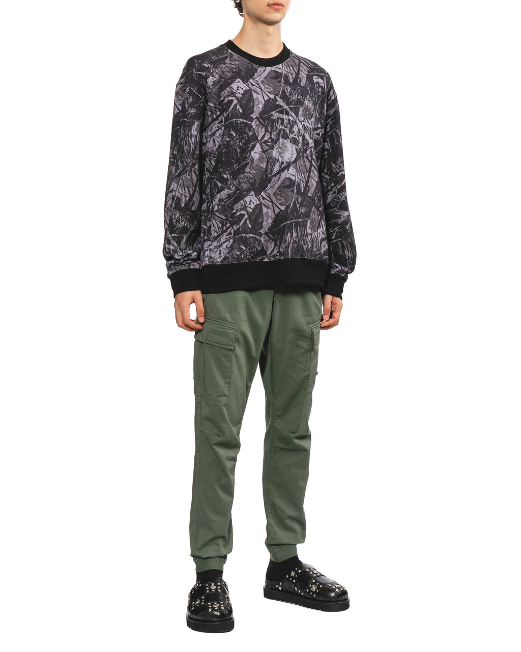 Patterned sweatshirt