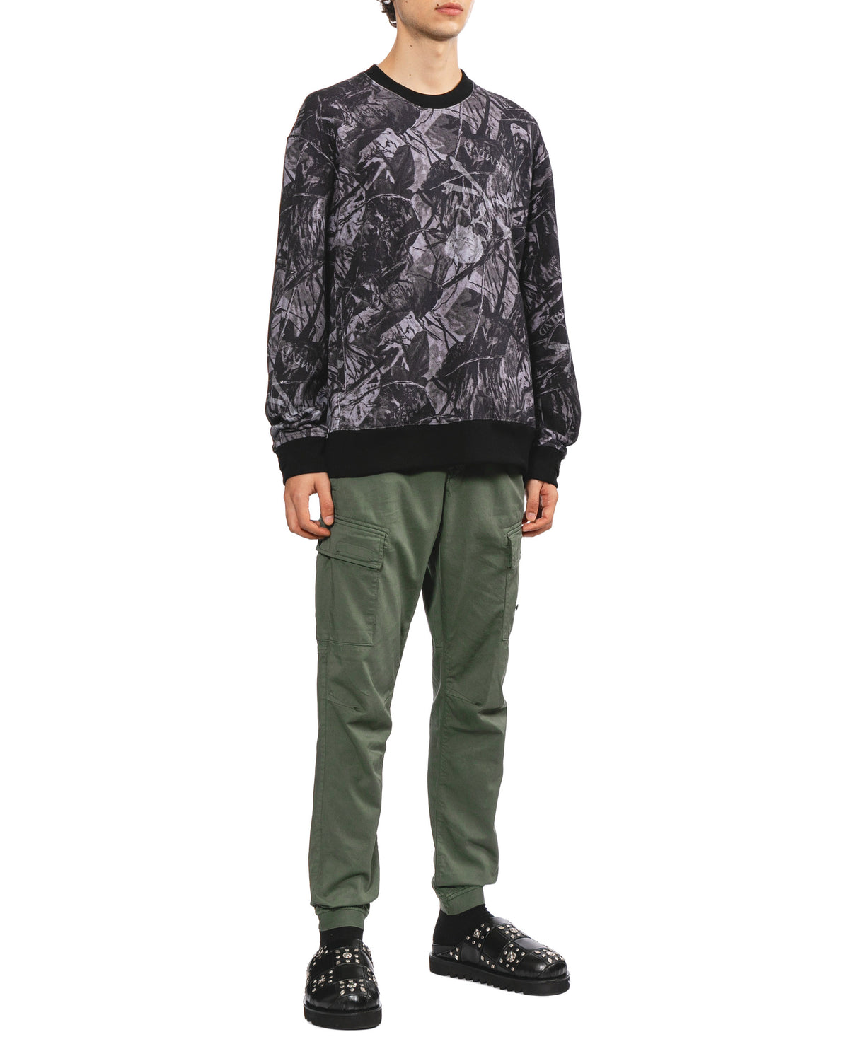 Patterned sweatshirt