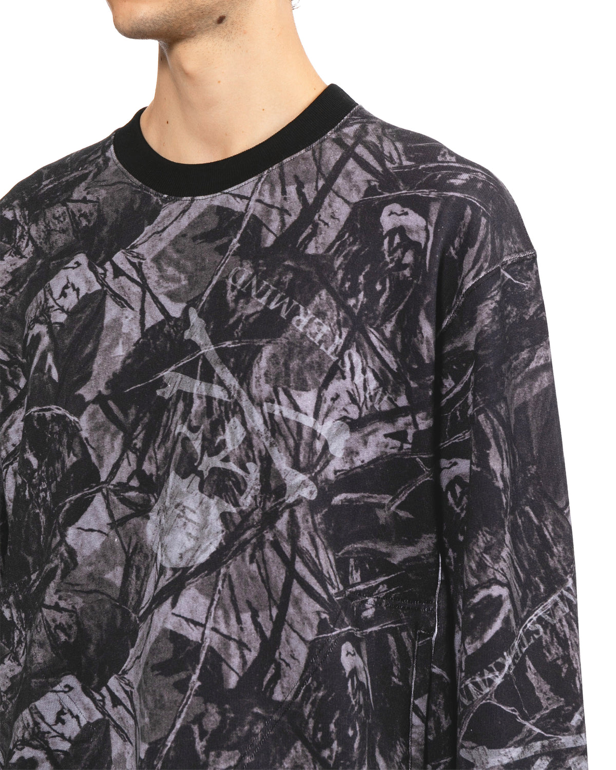 Patterned sweatshirt
