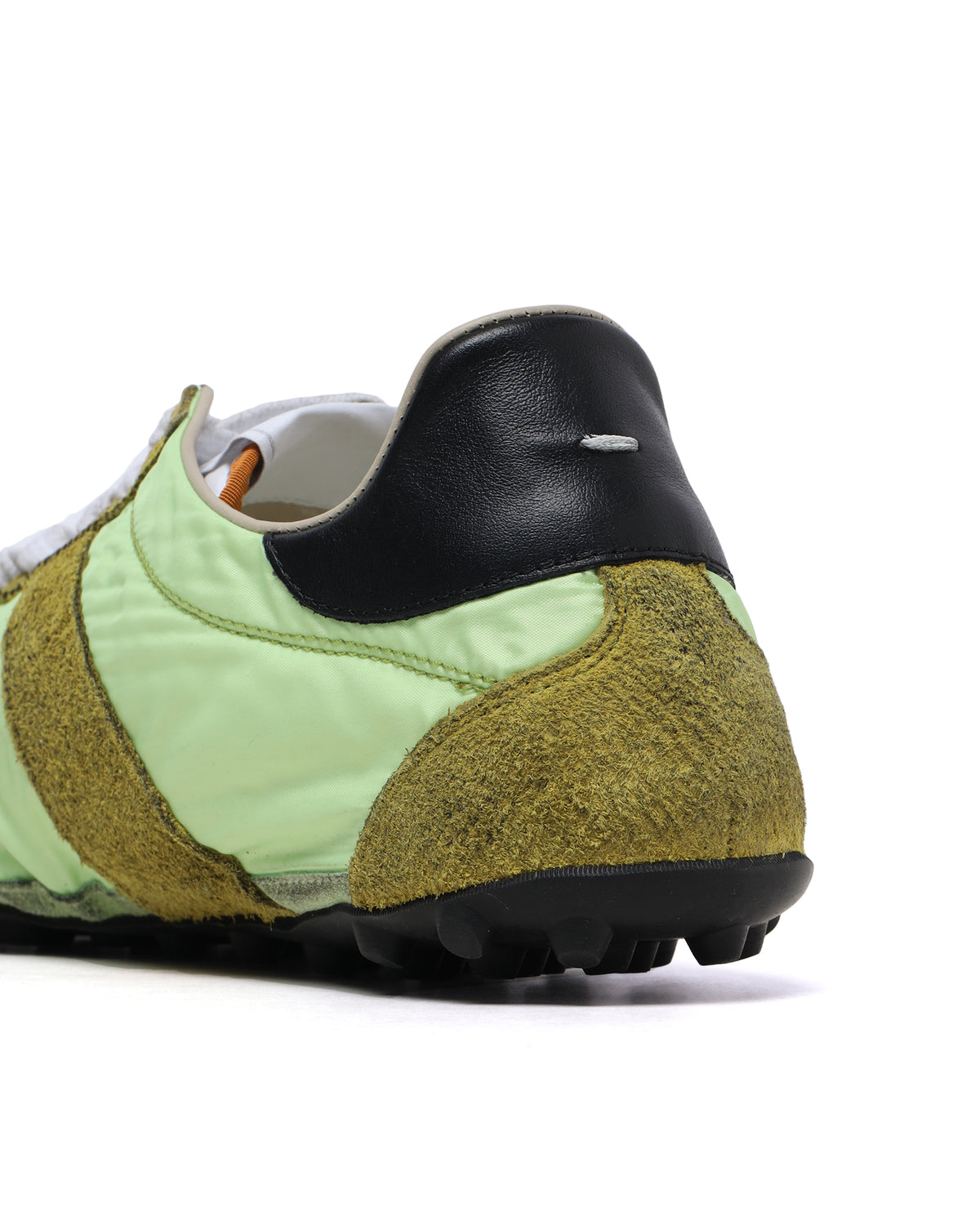 Lace-up sprinters