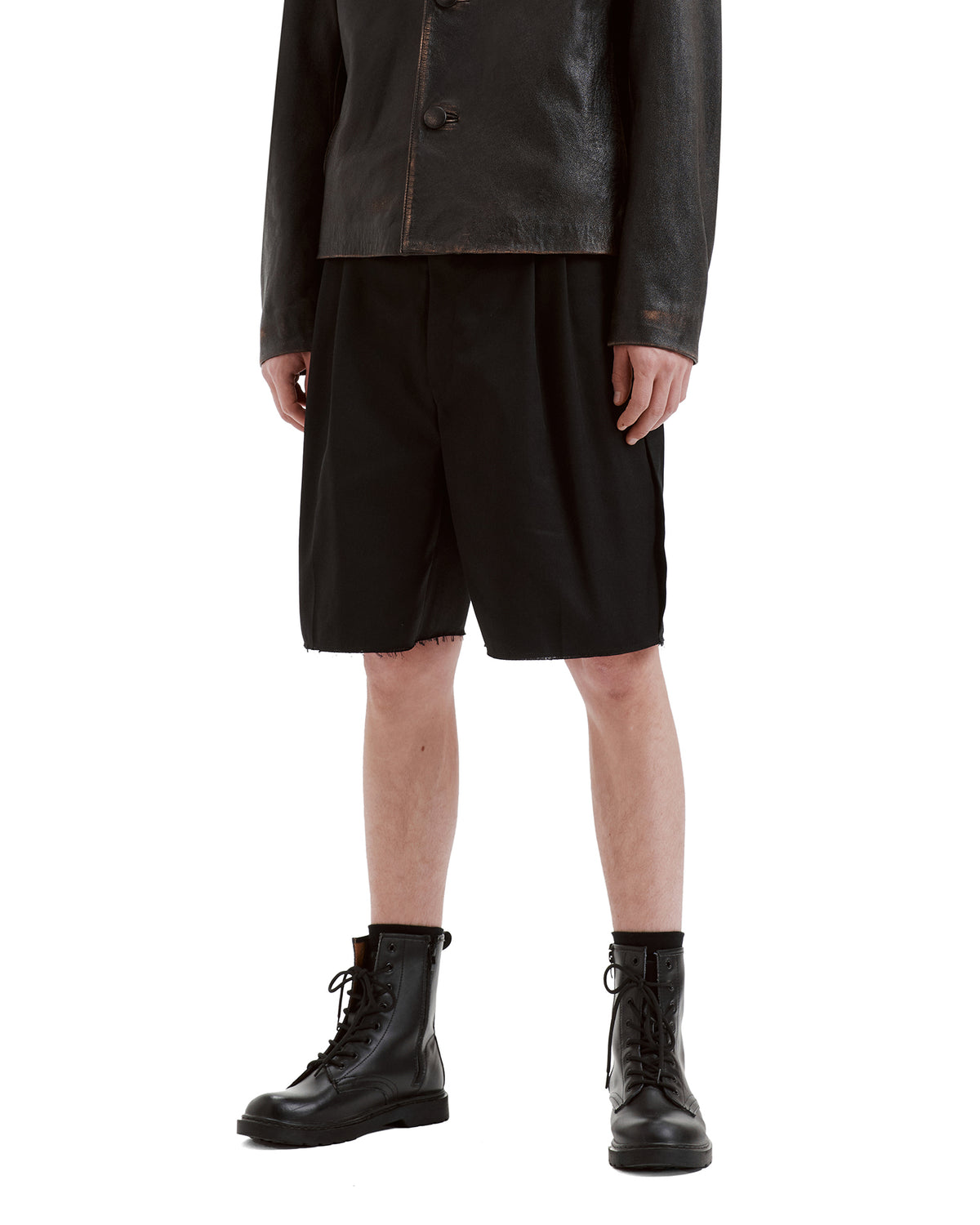 Pleated shorts
