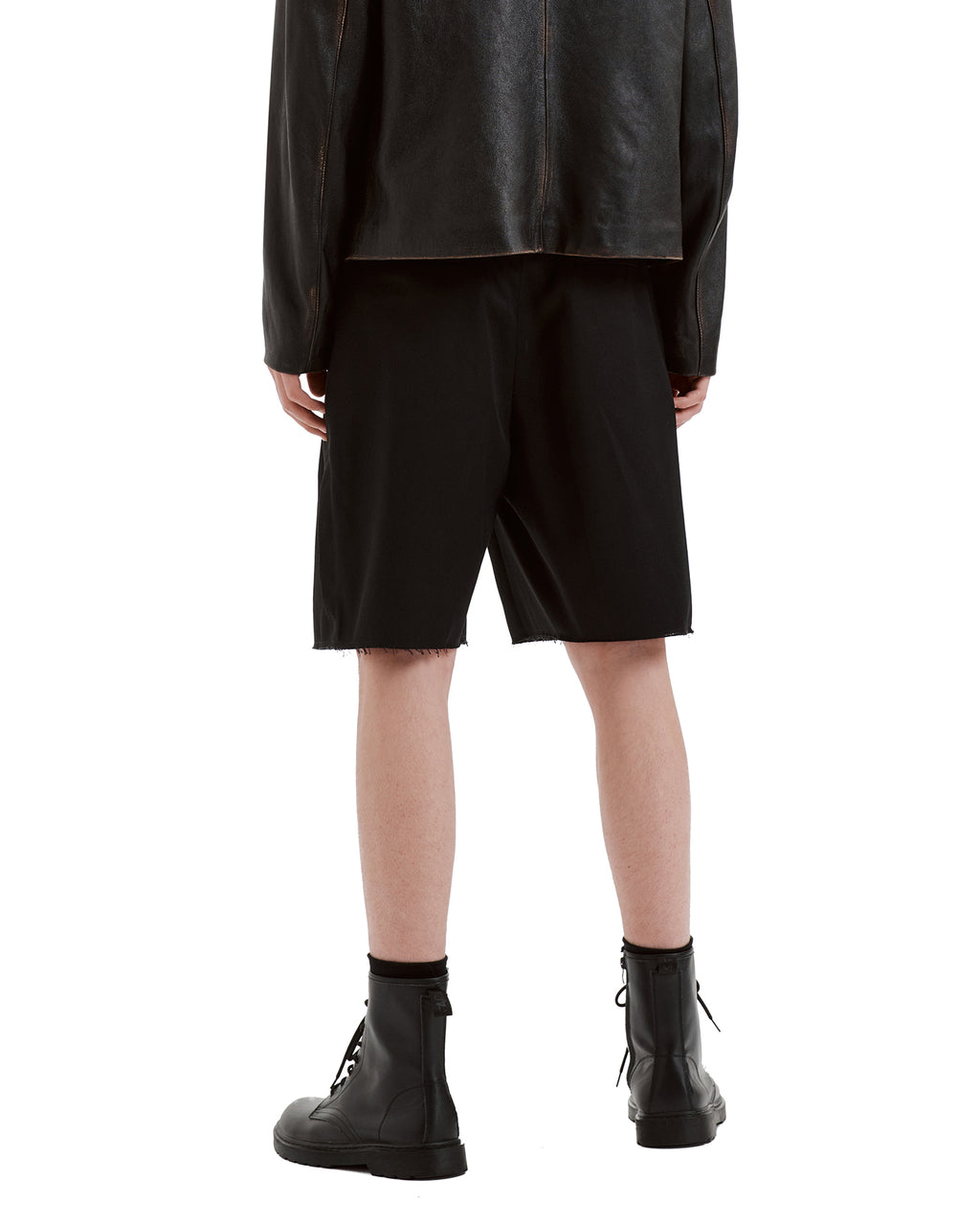 Pleated shorts