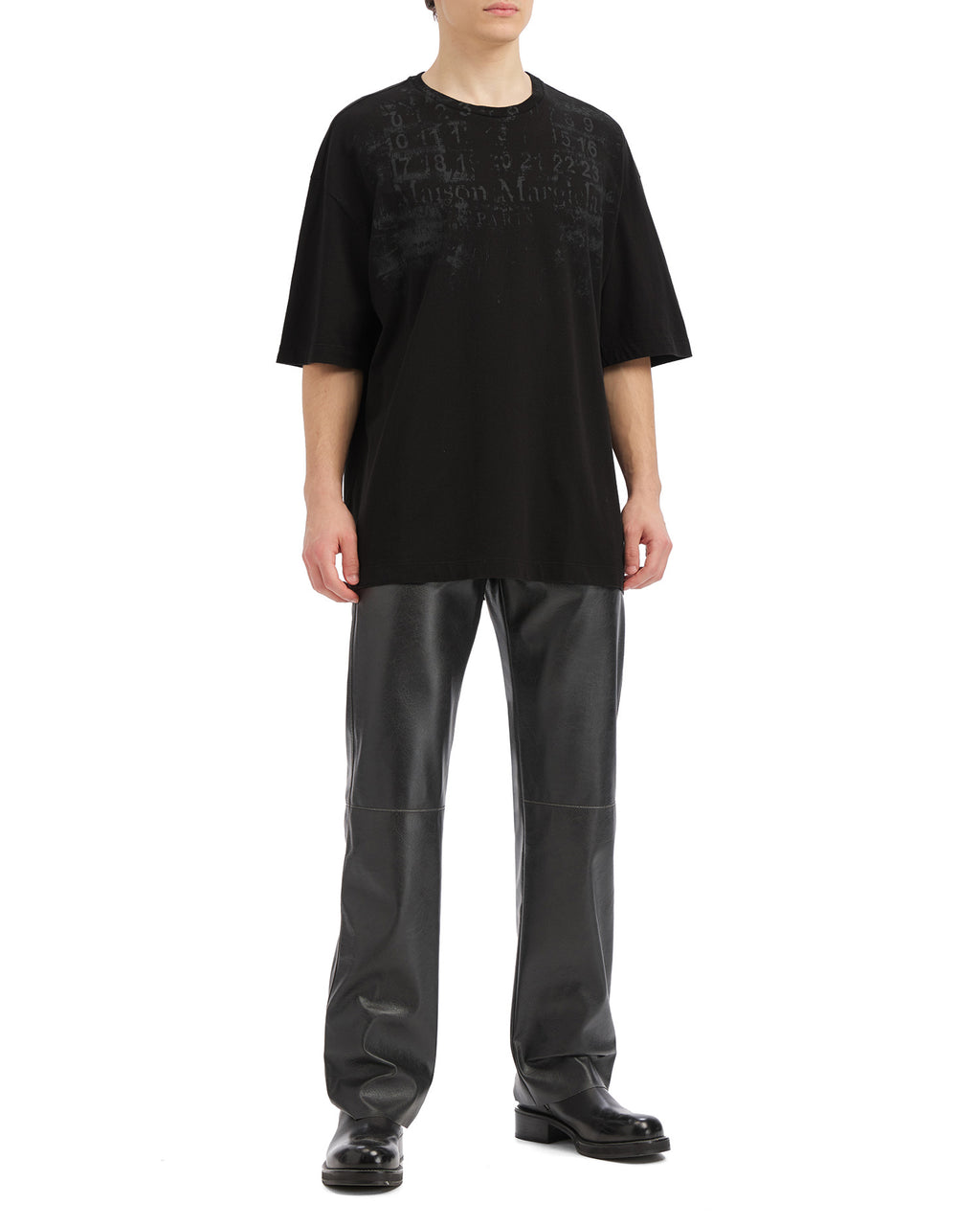 Graphic tee