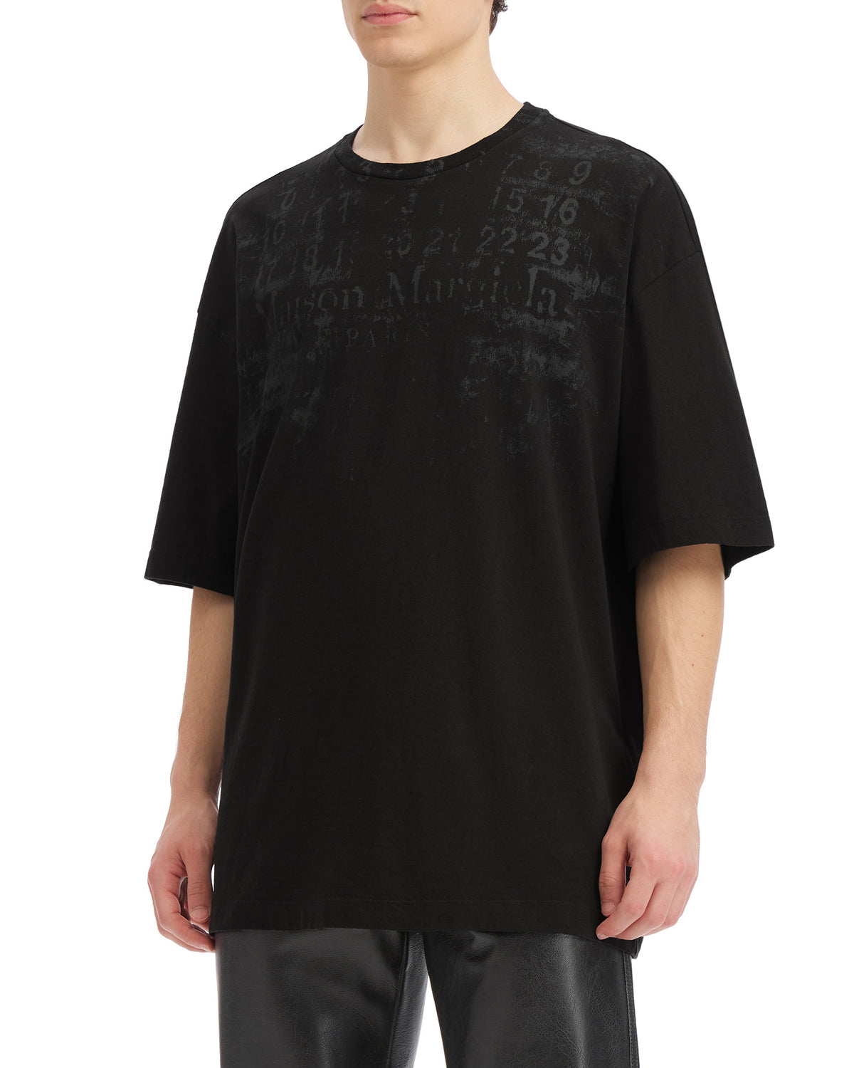 Graphic tee