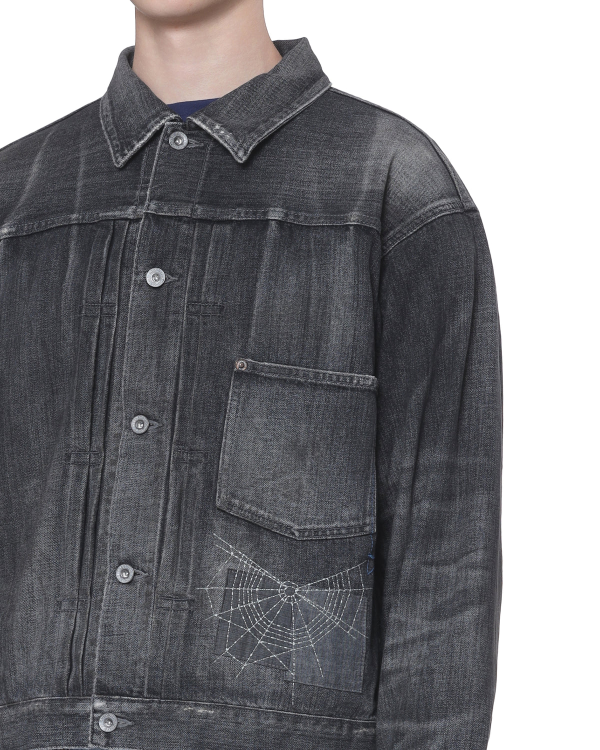 Embroidered denim jacket