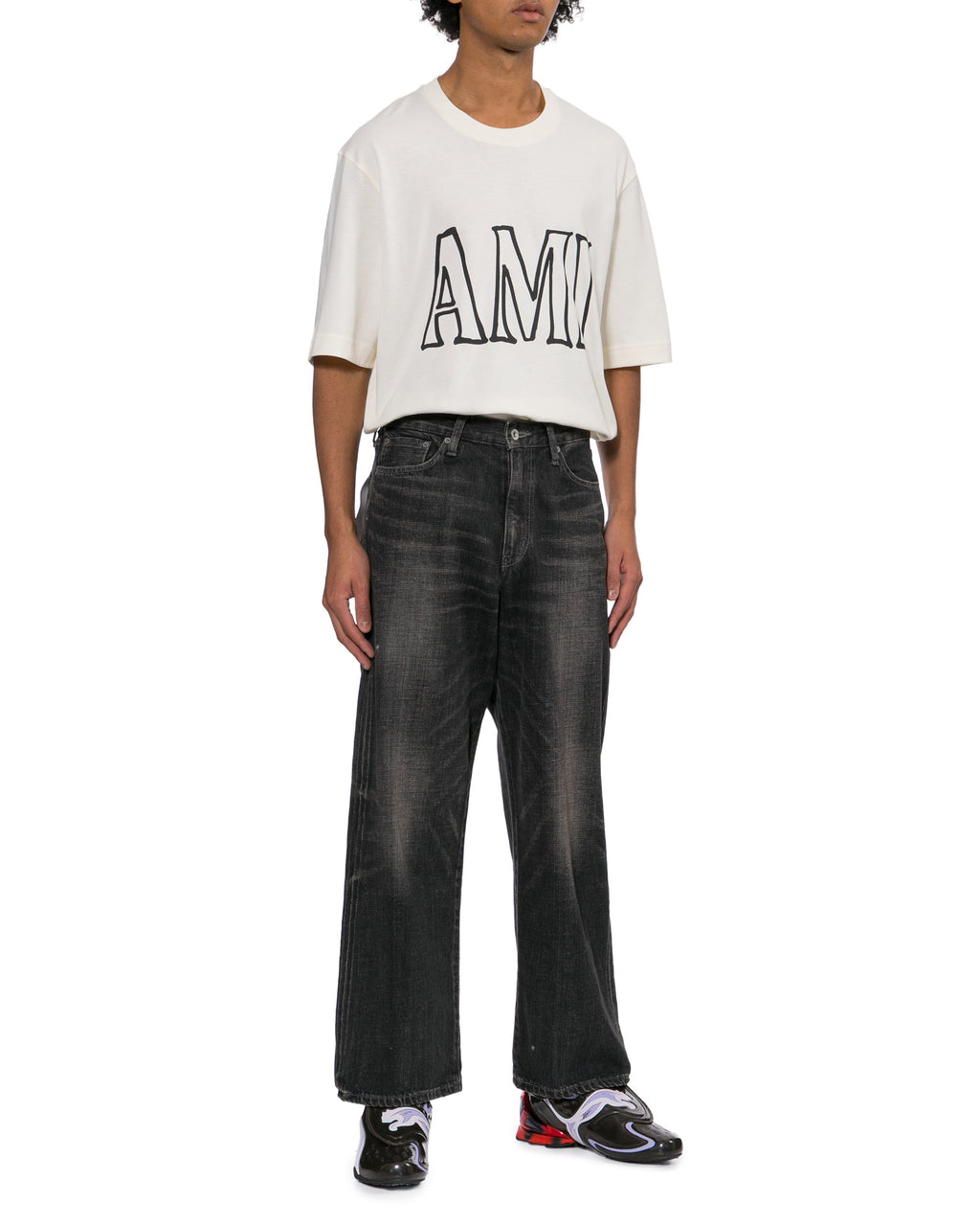 Washed denim jeans