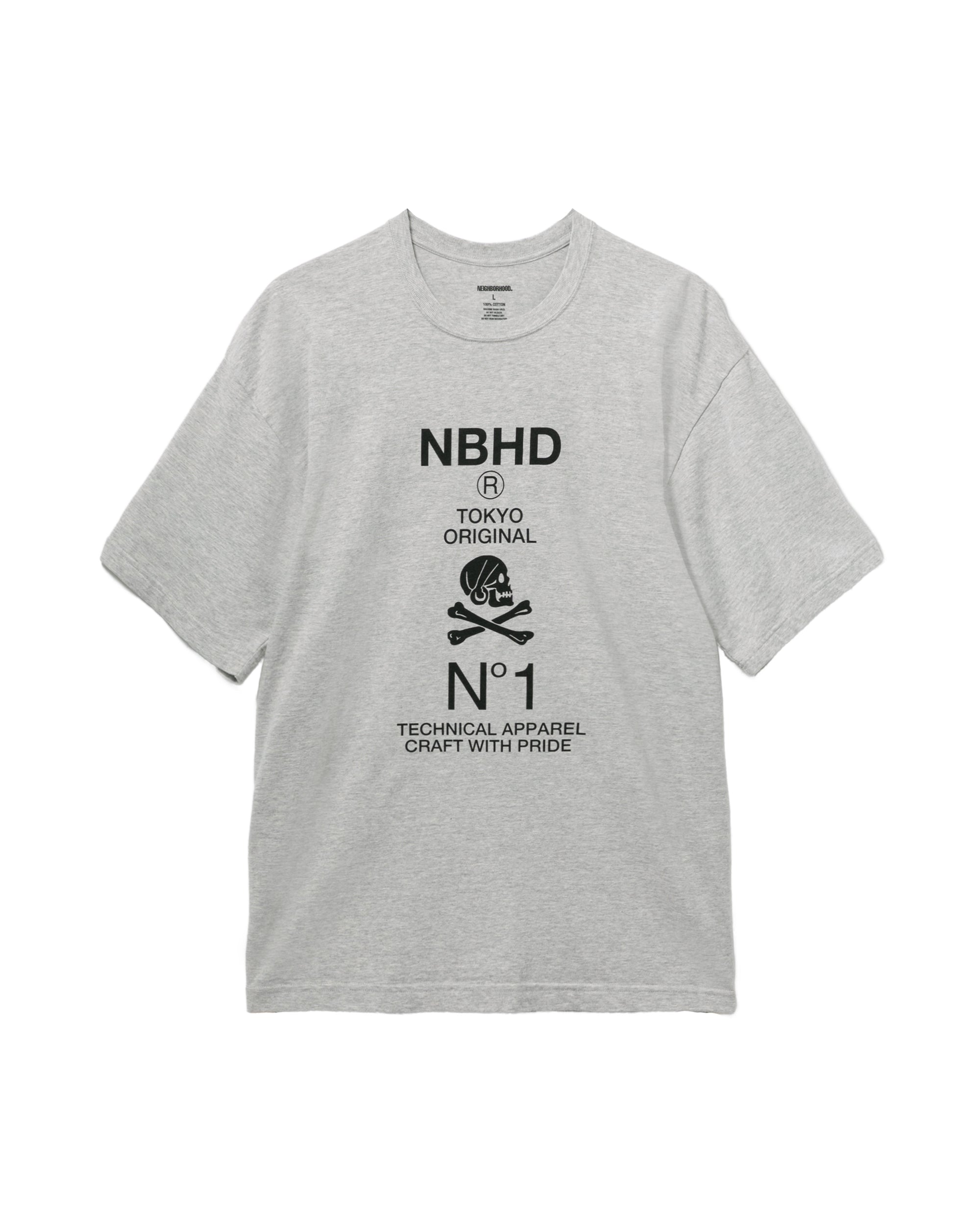 Graphic tee