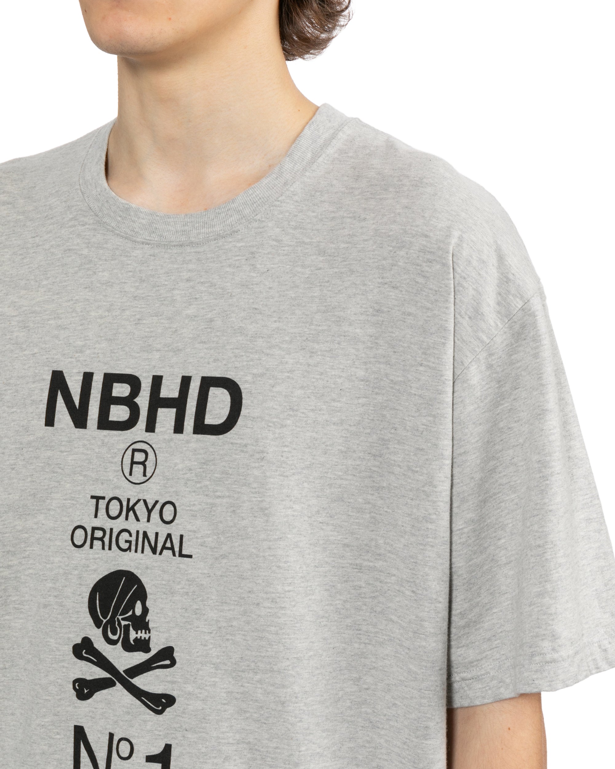 Graphic tee