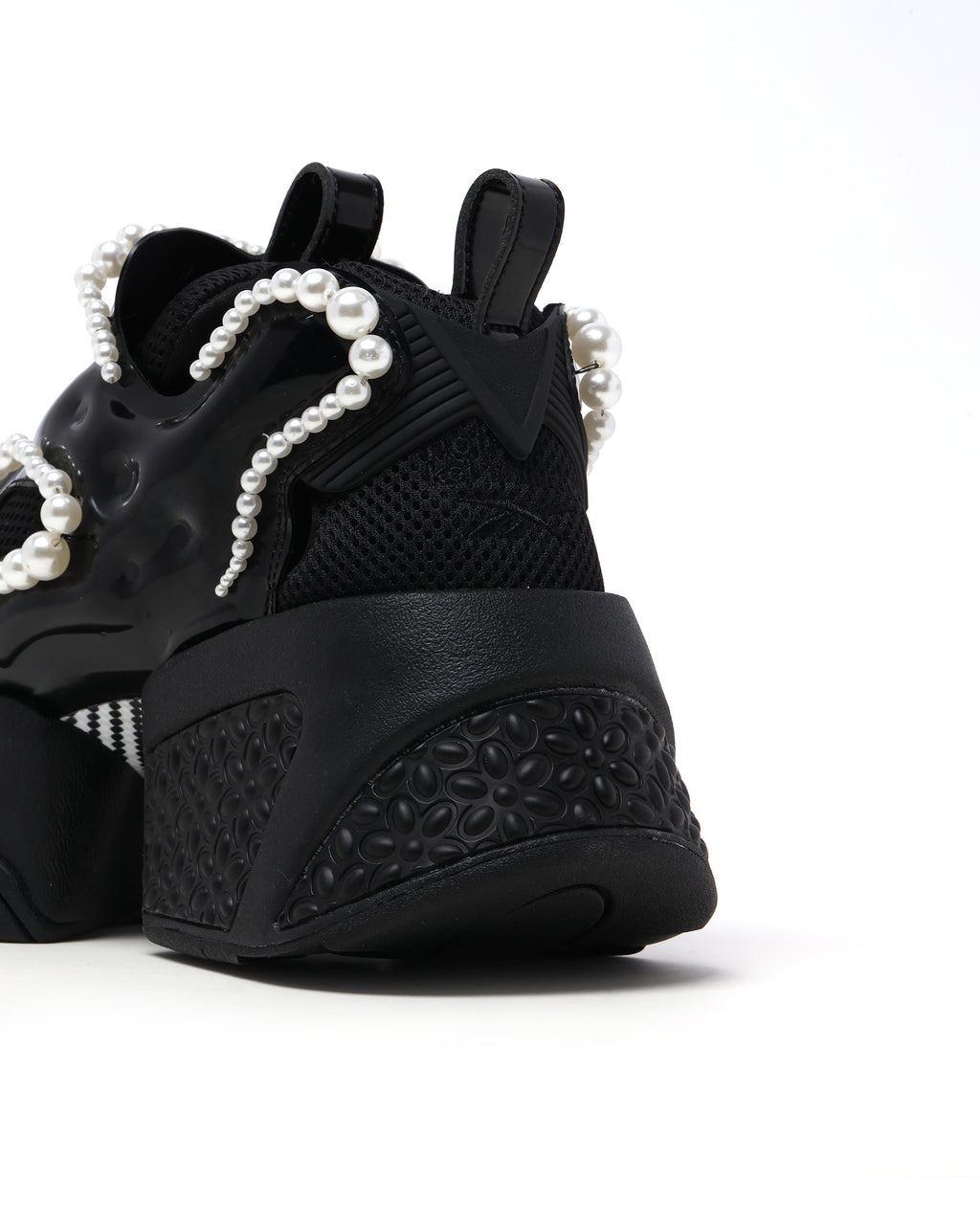 Flying pearl pump fury sneakers