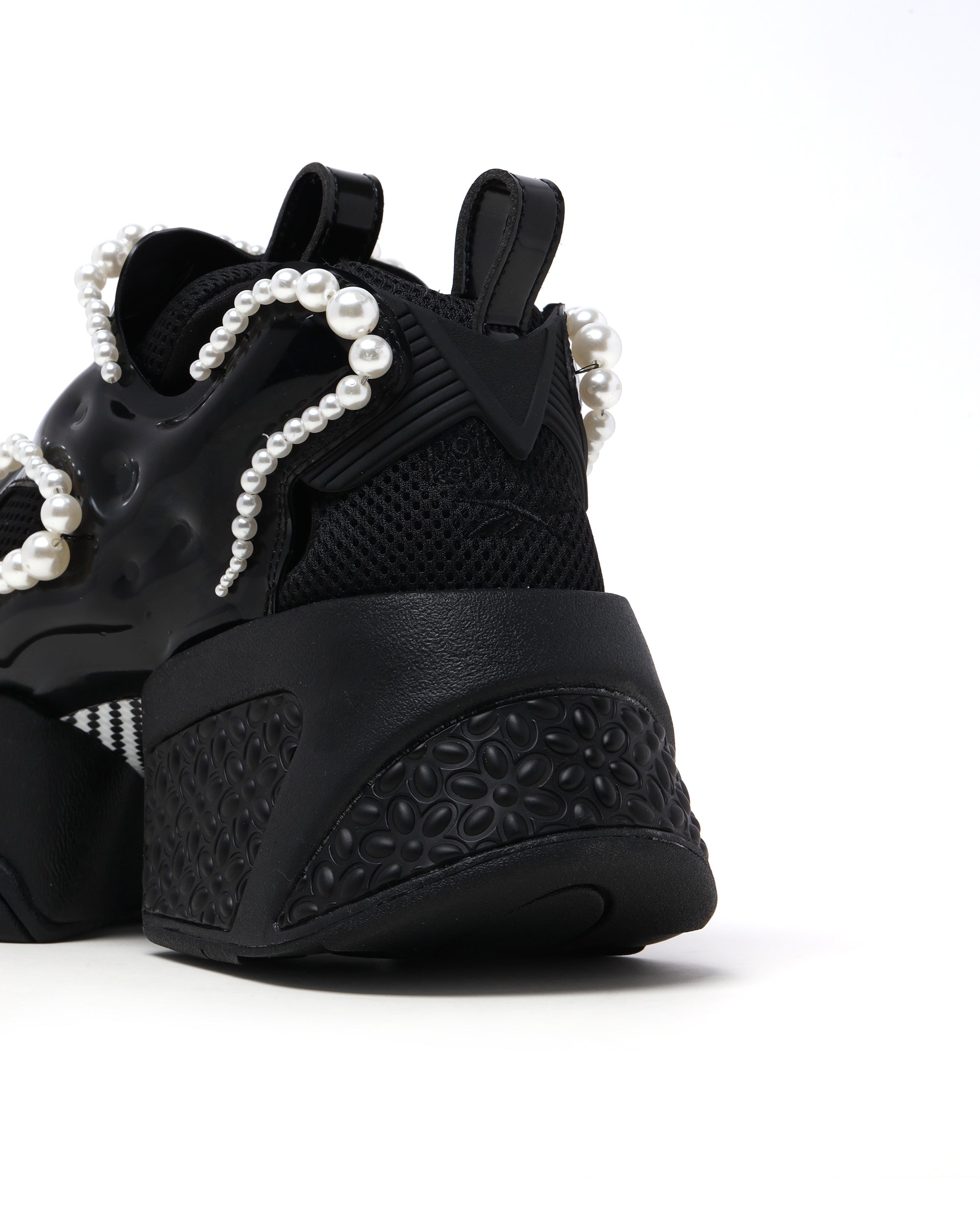 Flying pearl pump fury sneakers
