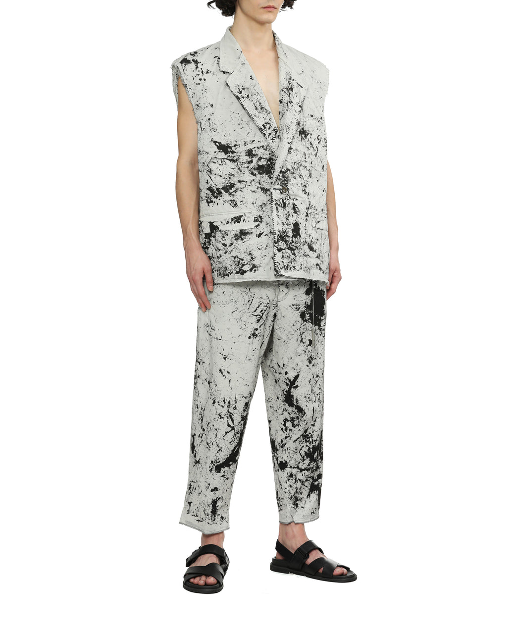 Printed sleeveless blazer