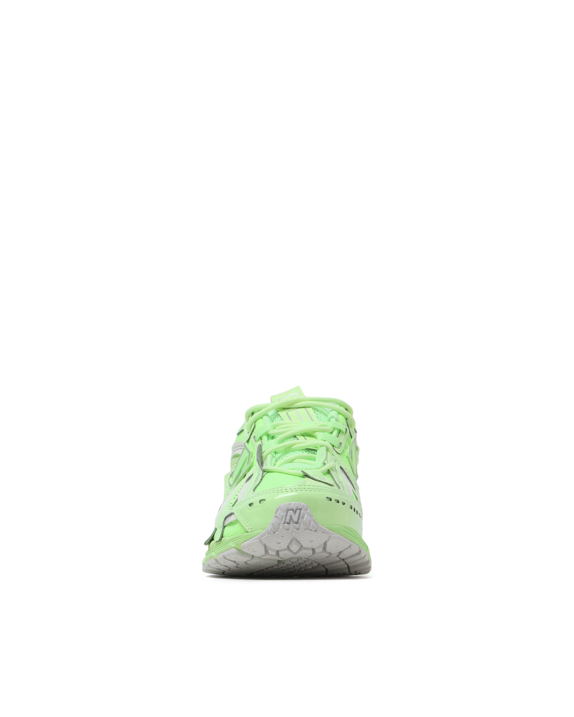 1906A sneakers