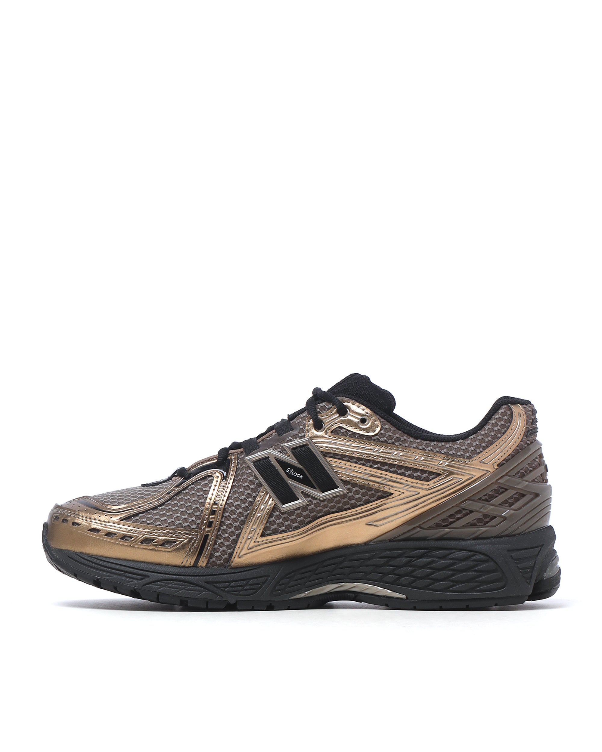 1906R sneakers