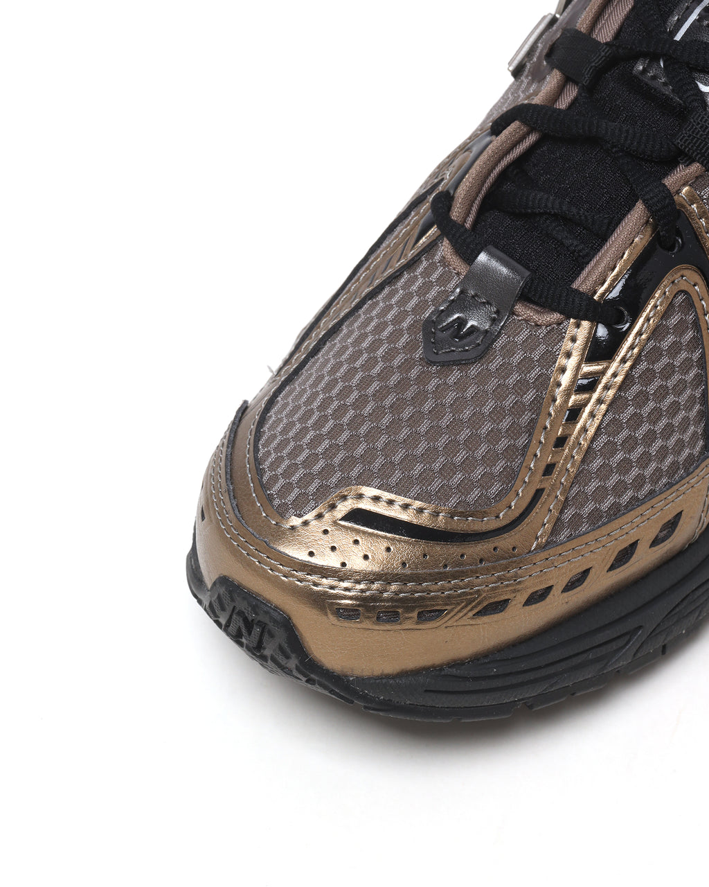 1906R sneakers