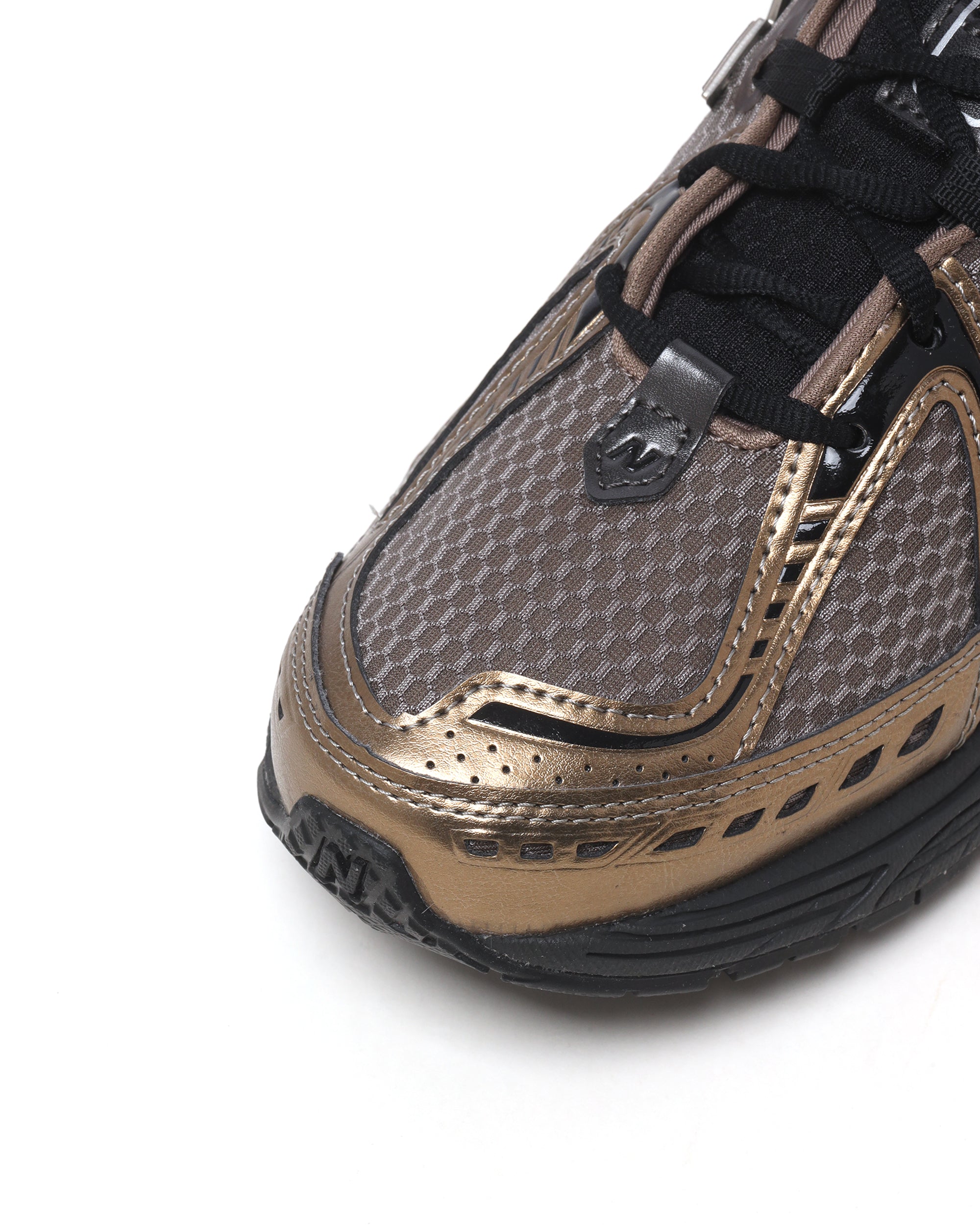 1906R sneakers