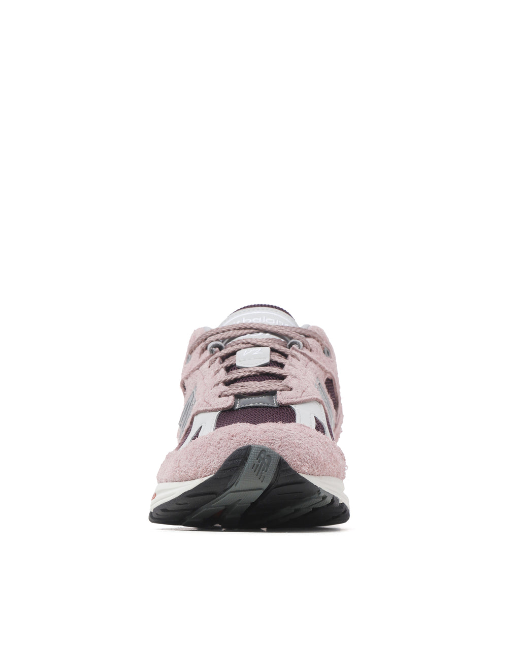 991v2 sneakers