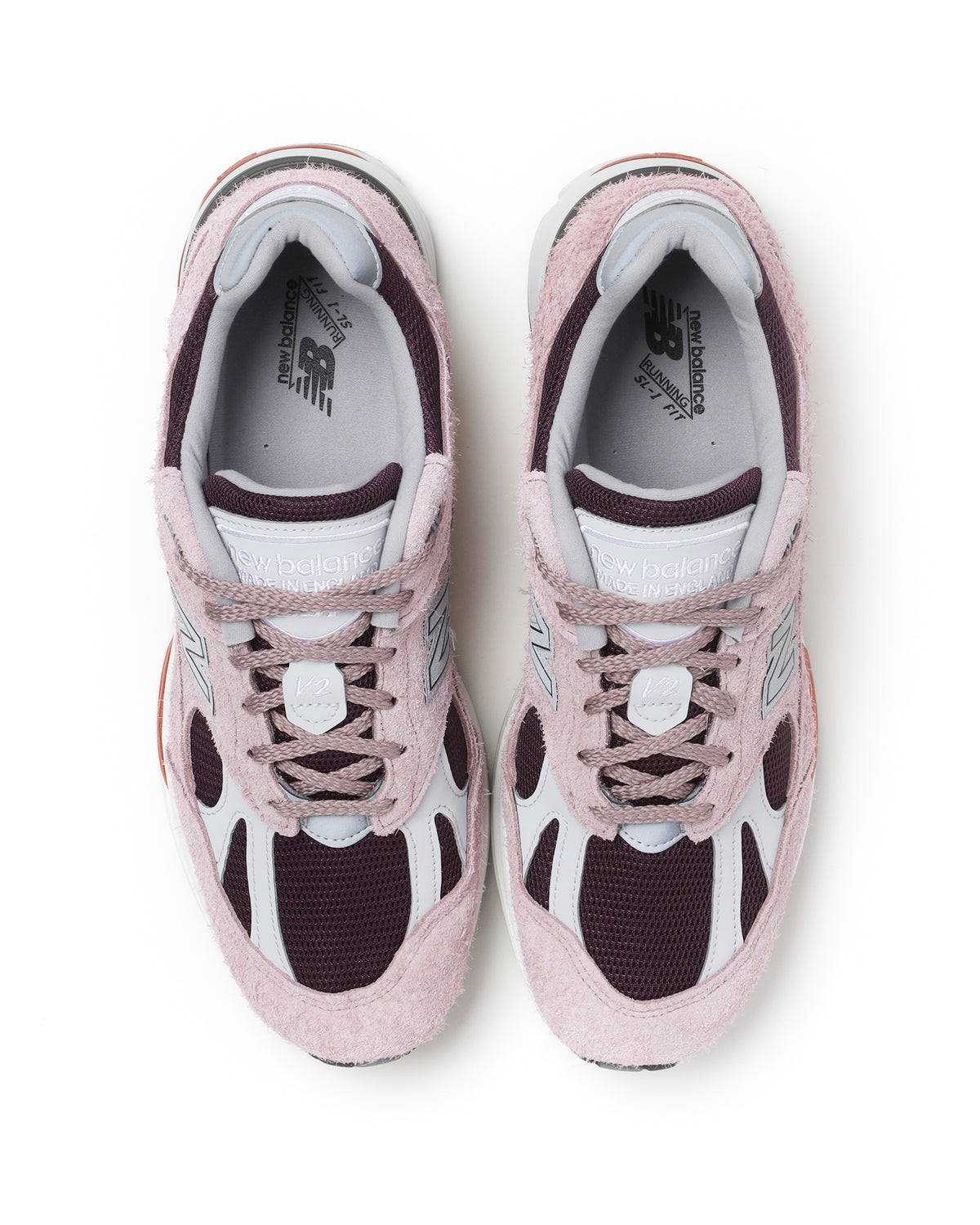 991v2 sneakers