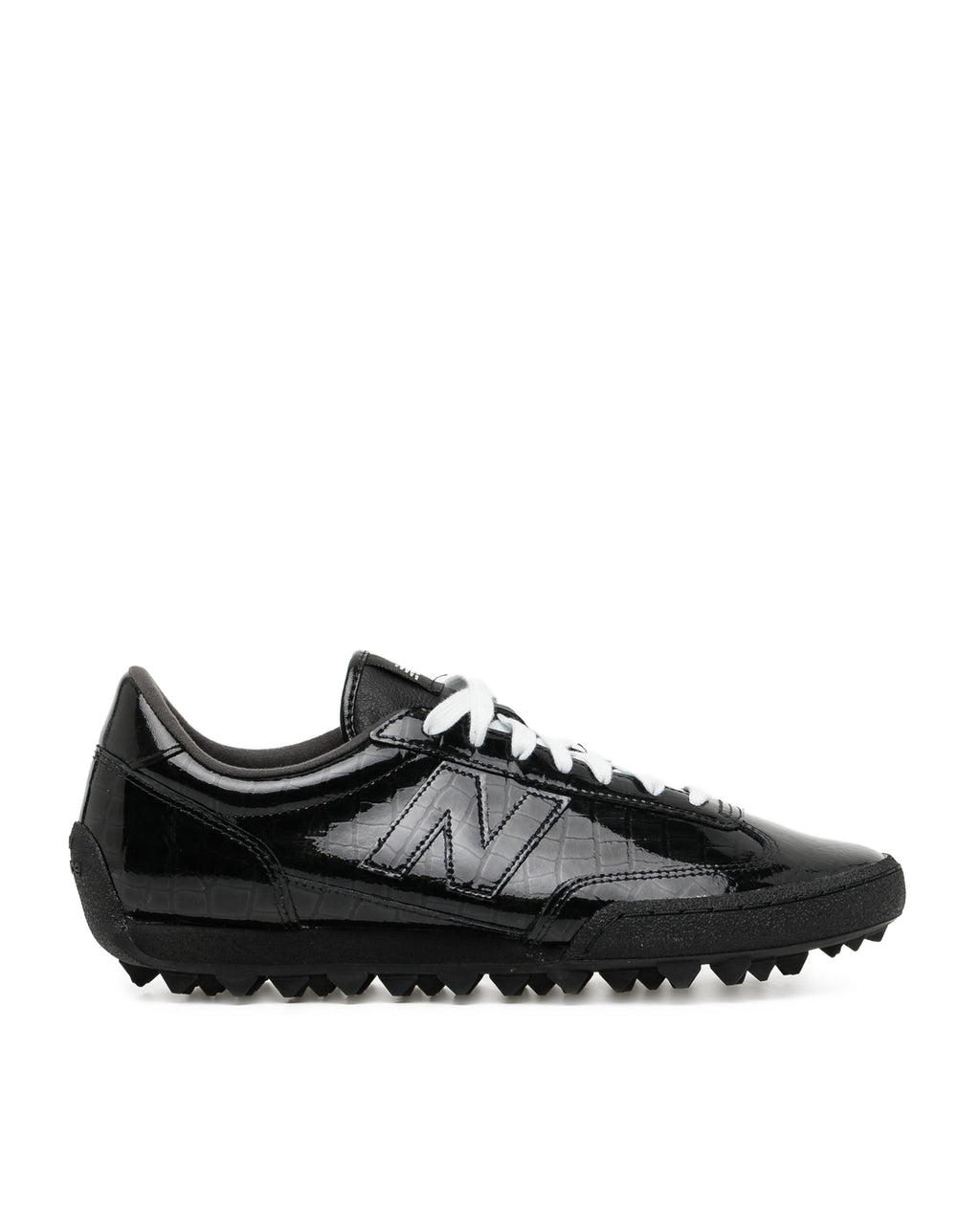 Gator run sneakers