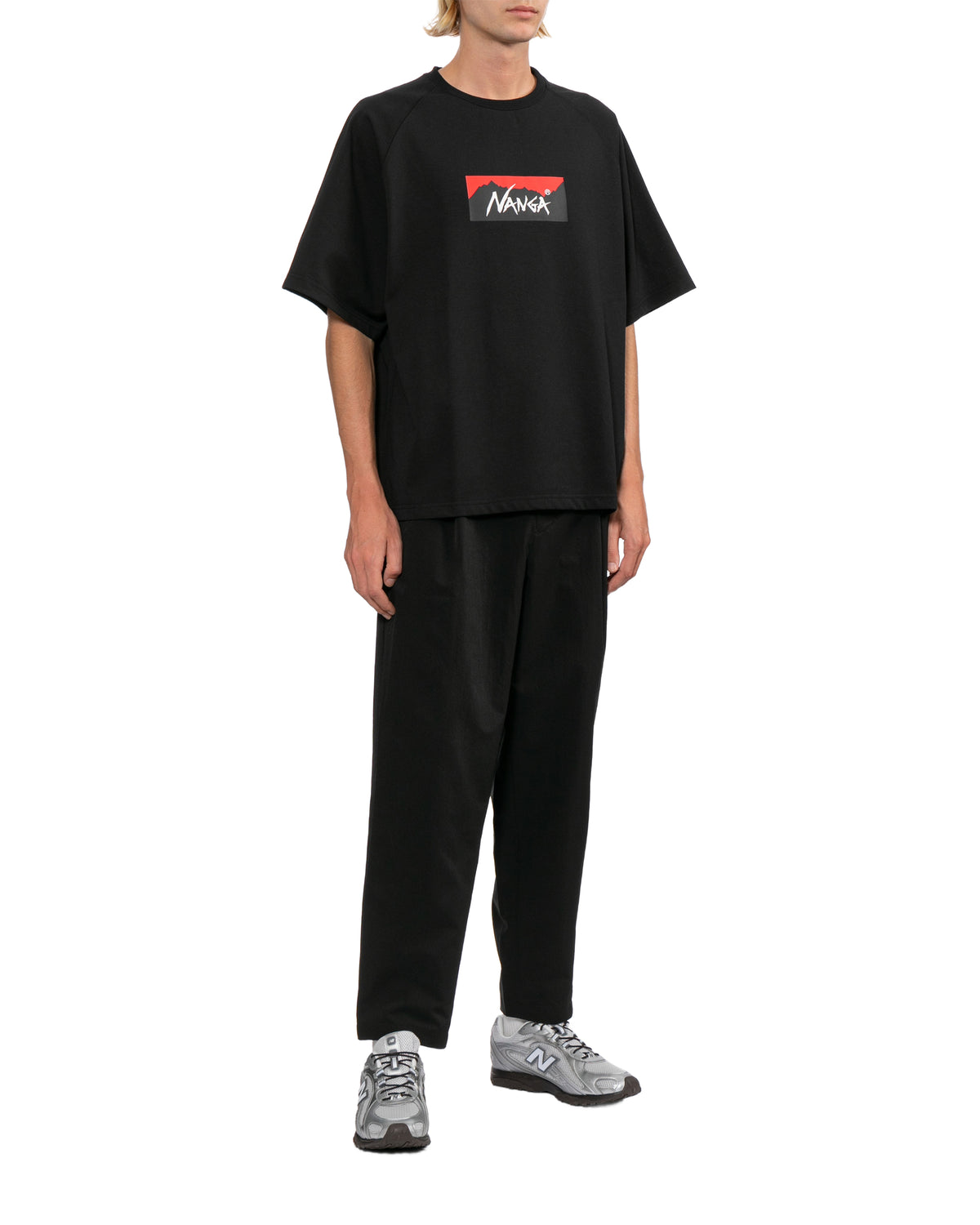 204L sneakers