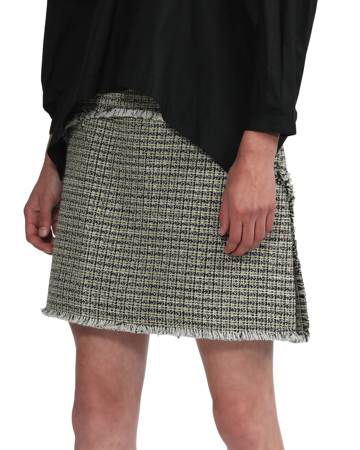 Pattered raw trims mini skirt