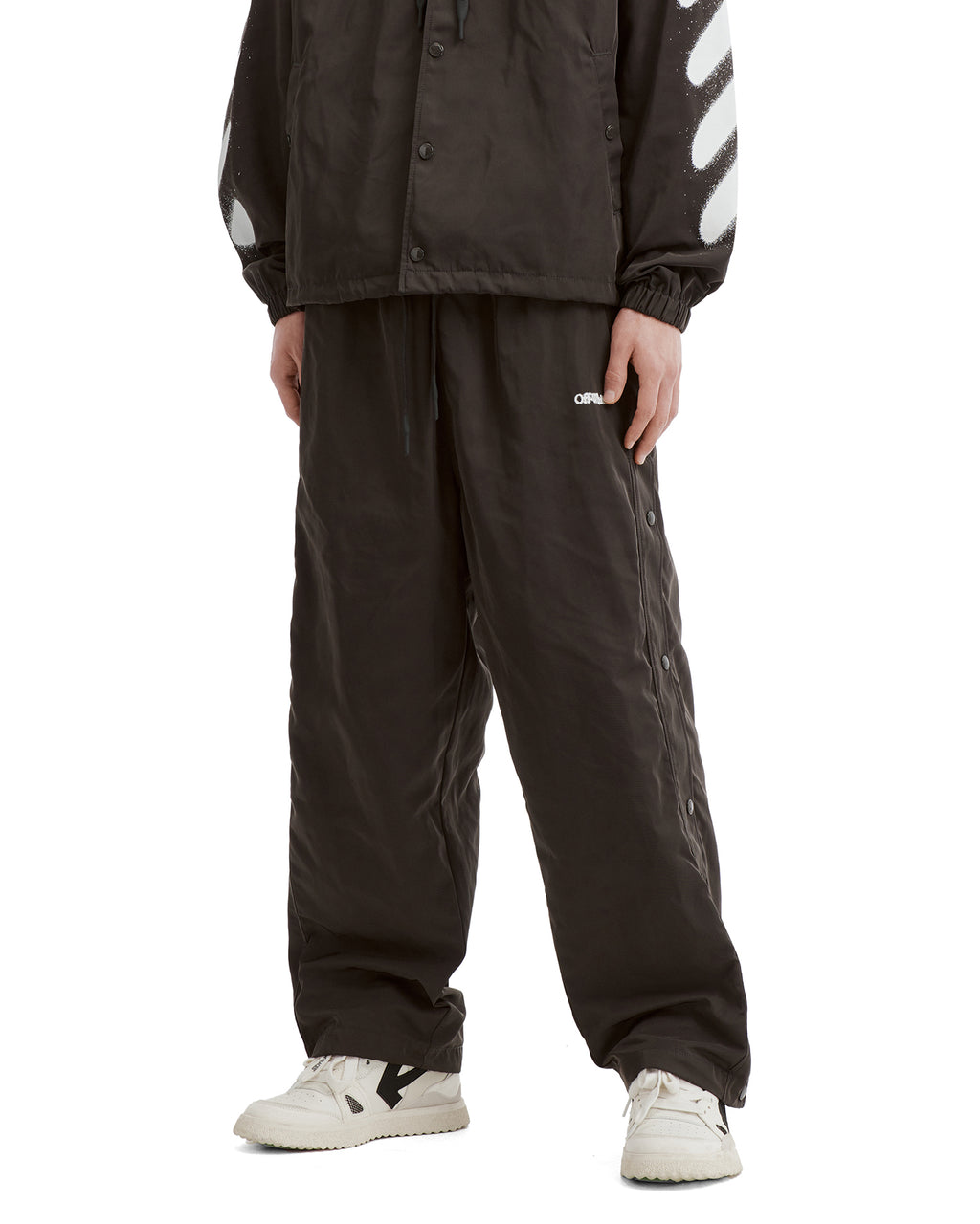 Button-side pants