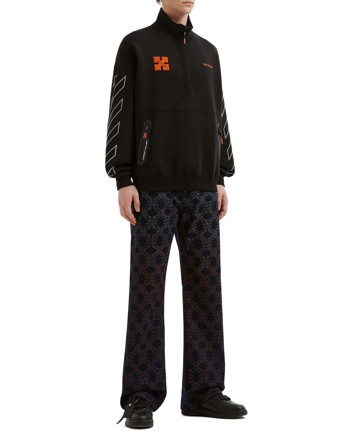 Half zip sweatshirt