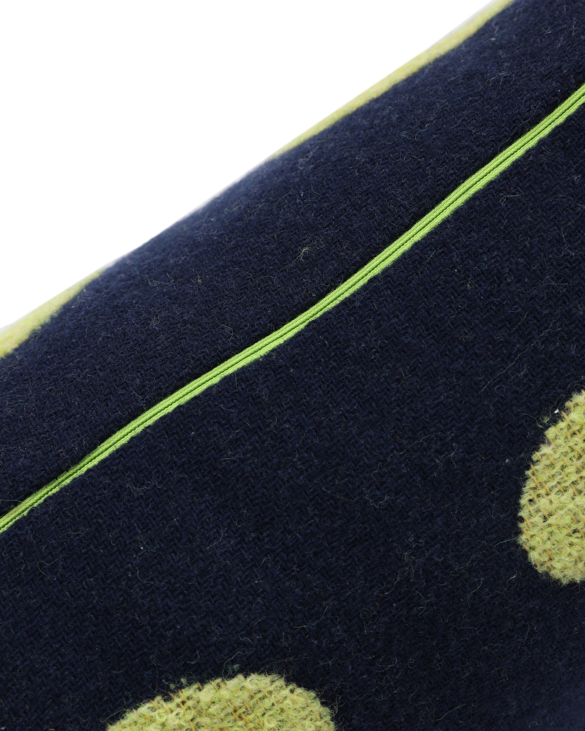 Small arrow pillow