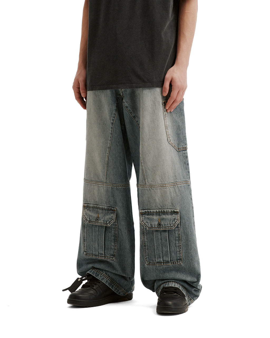 Cargo denim jeans