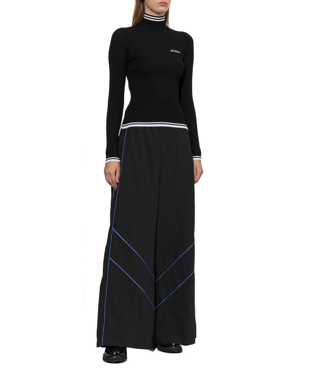 Wide-leg pants