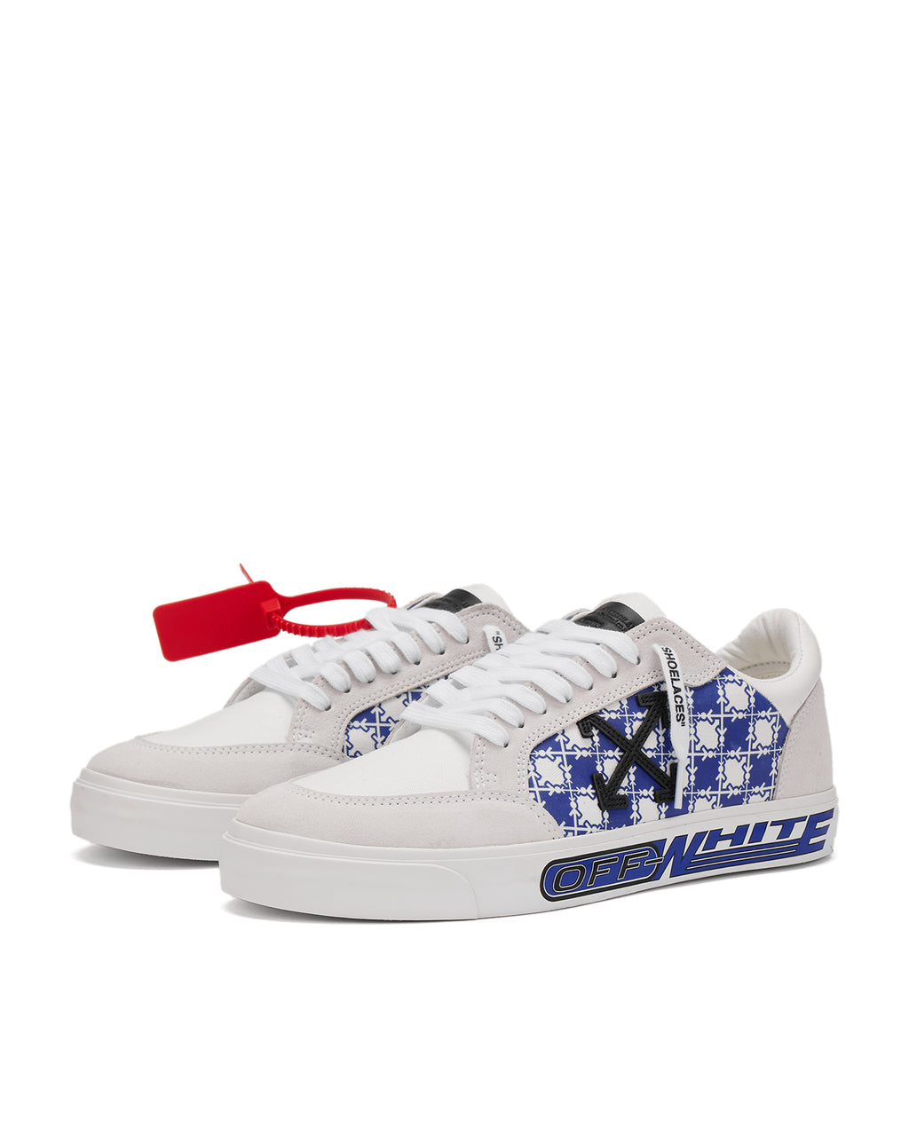Low vulcanized sneakers