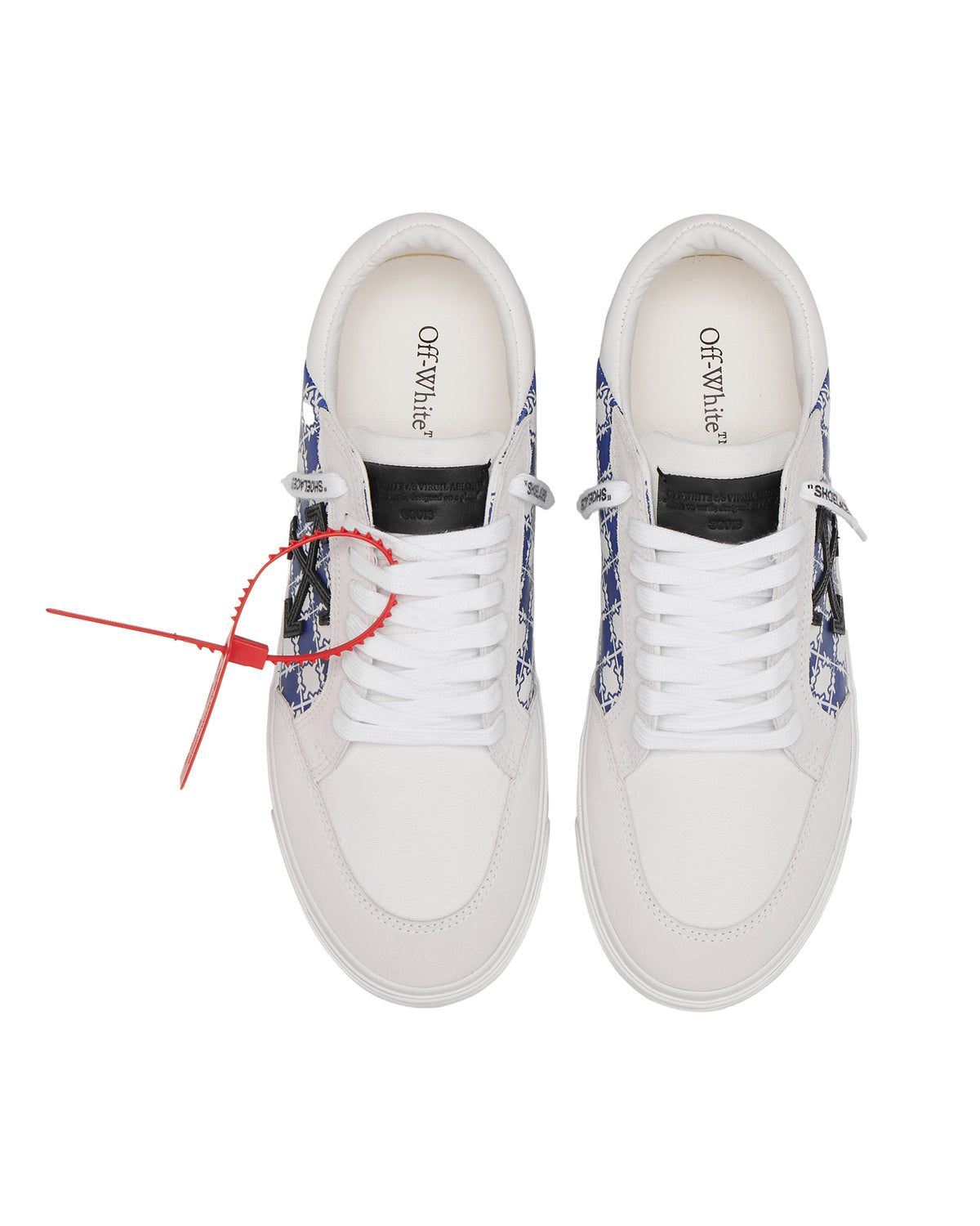 Low vulcanized sneakers