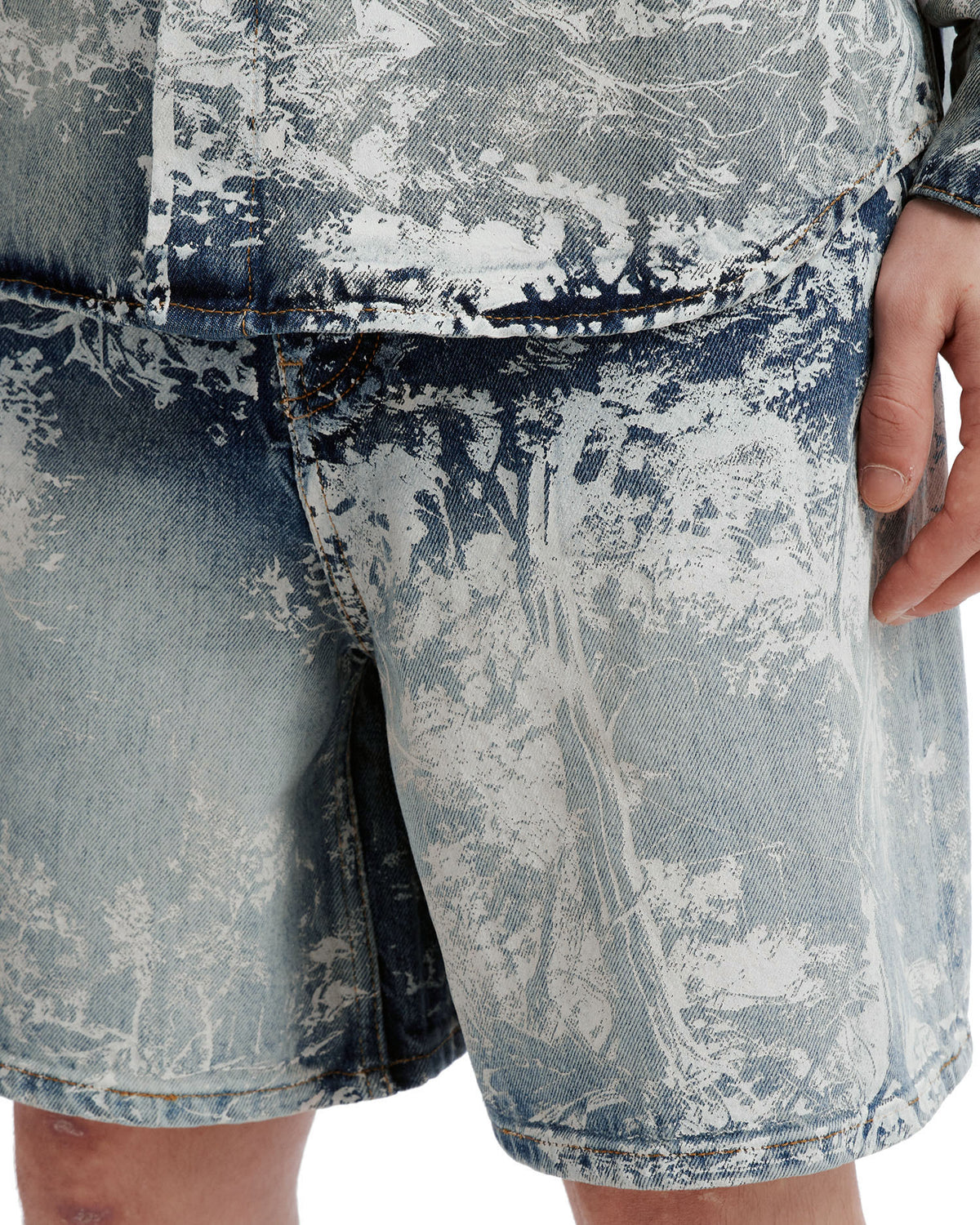 Printed denim shorts