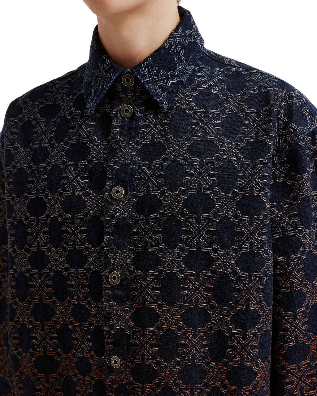 Patterned long sleeve shirt