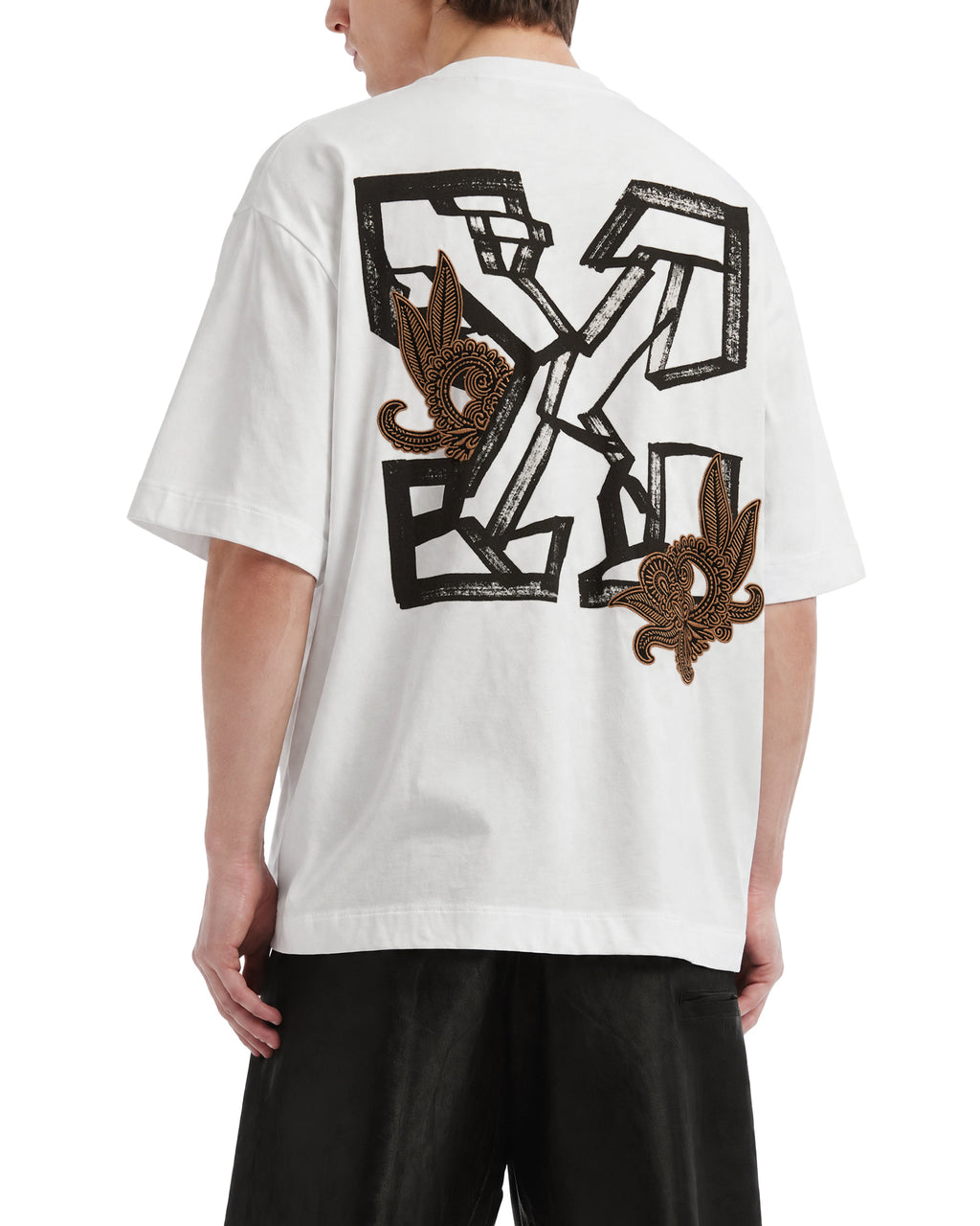 Graphic tee