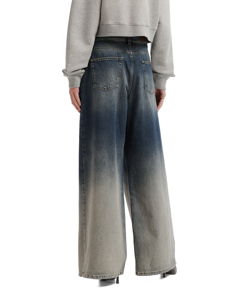 Wide-leg jeans