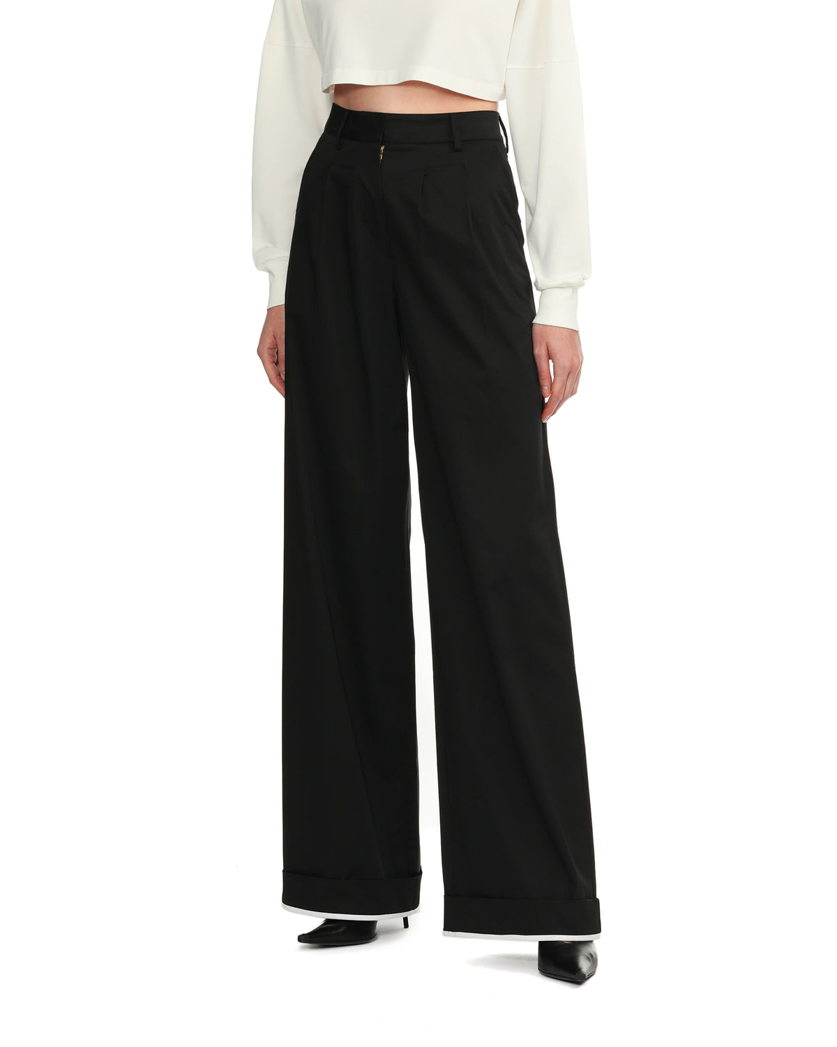 Wide-leg pants