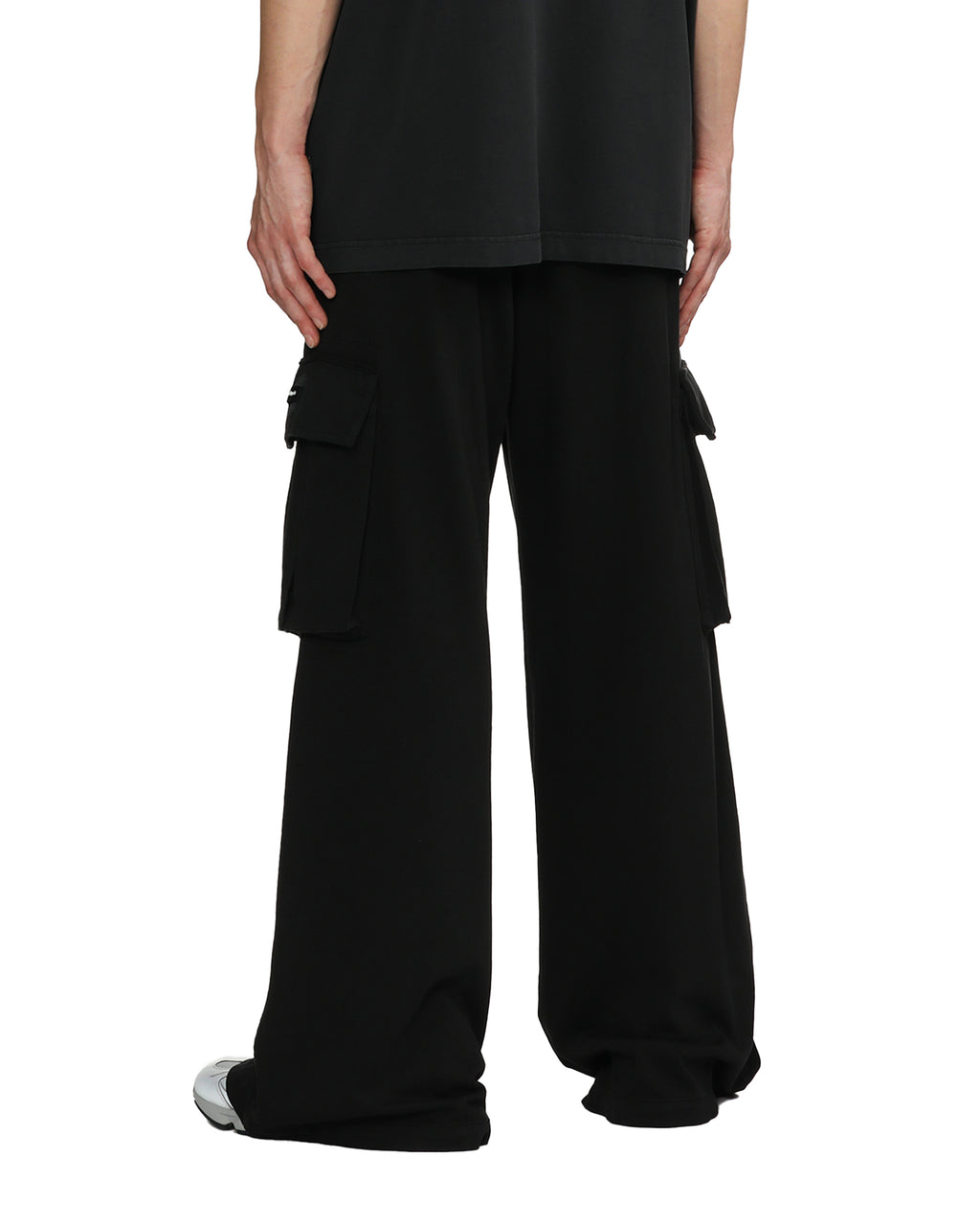 Wide leg cargo pants