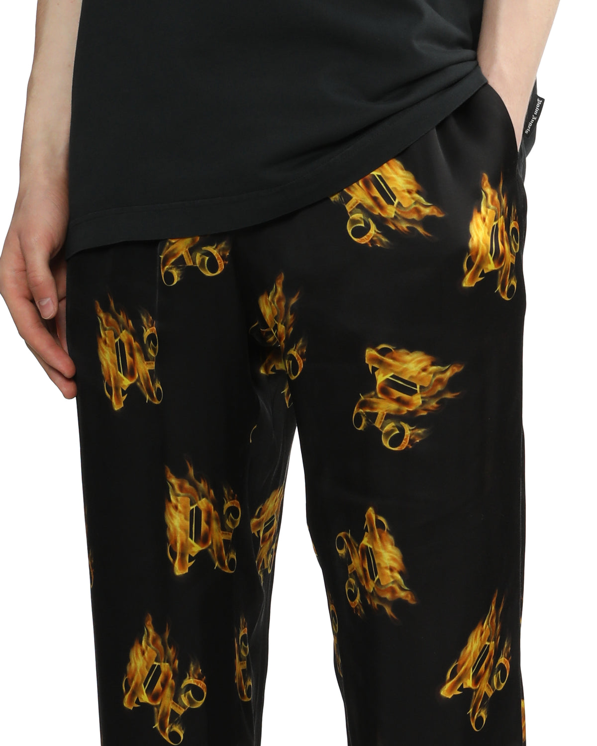 Burning monogram loose pants