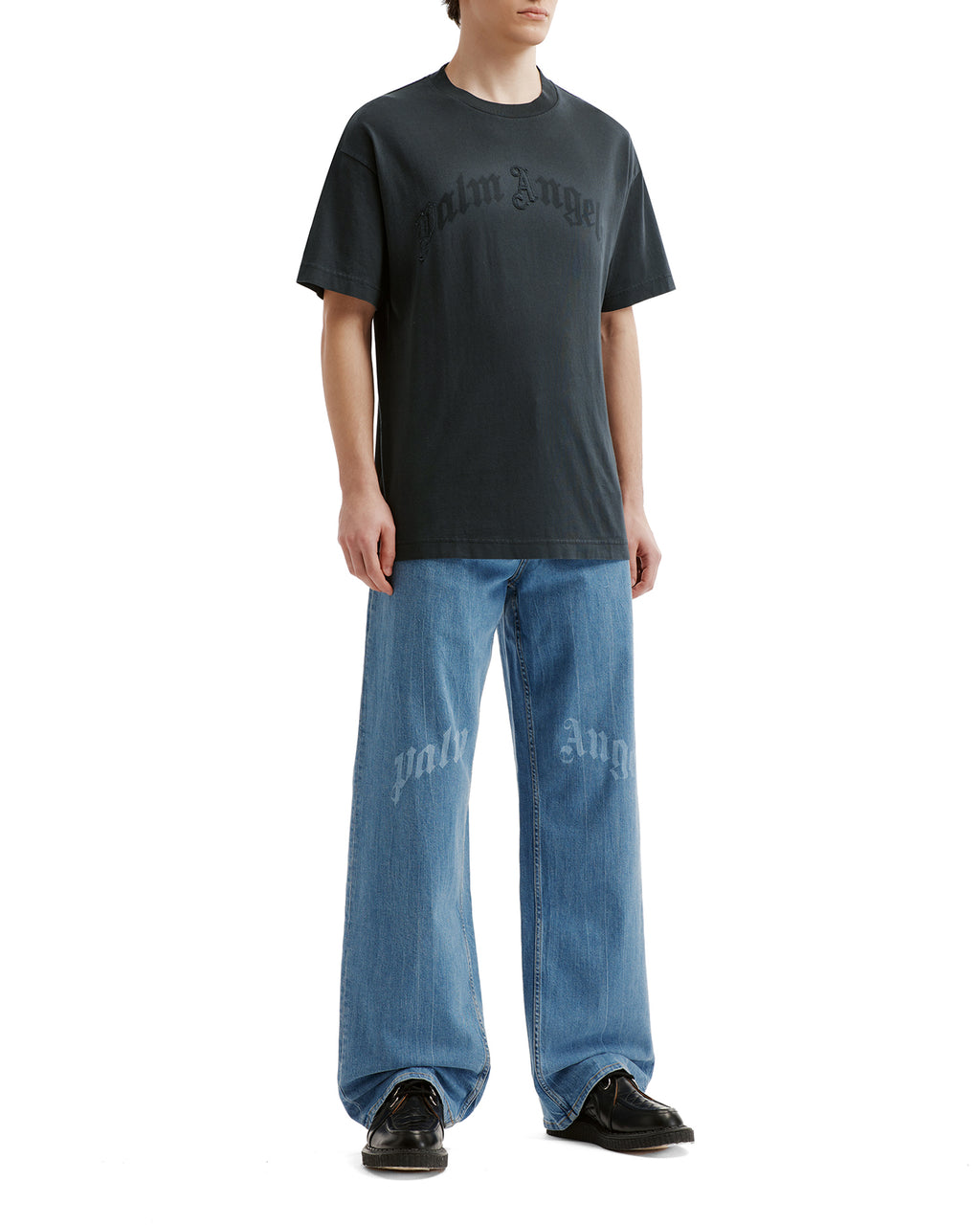Curved logo tee