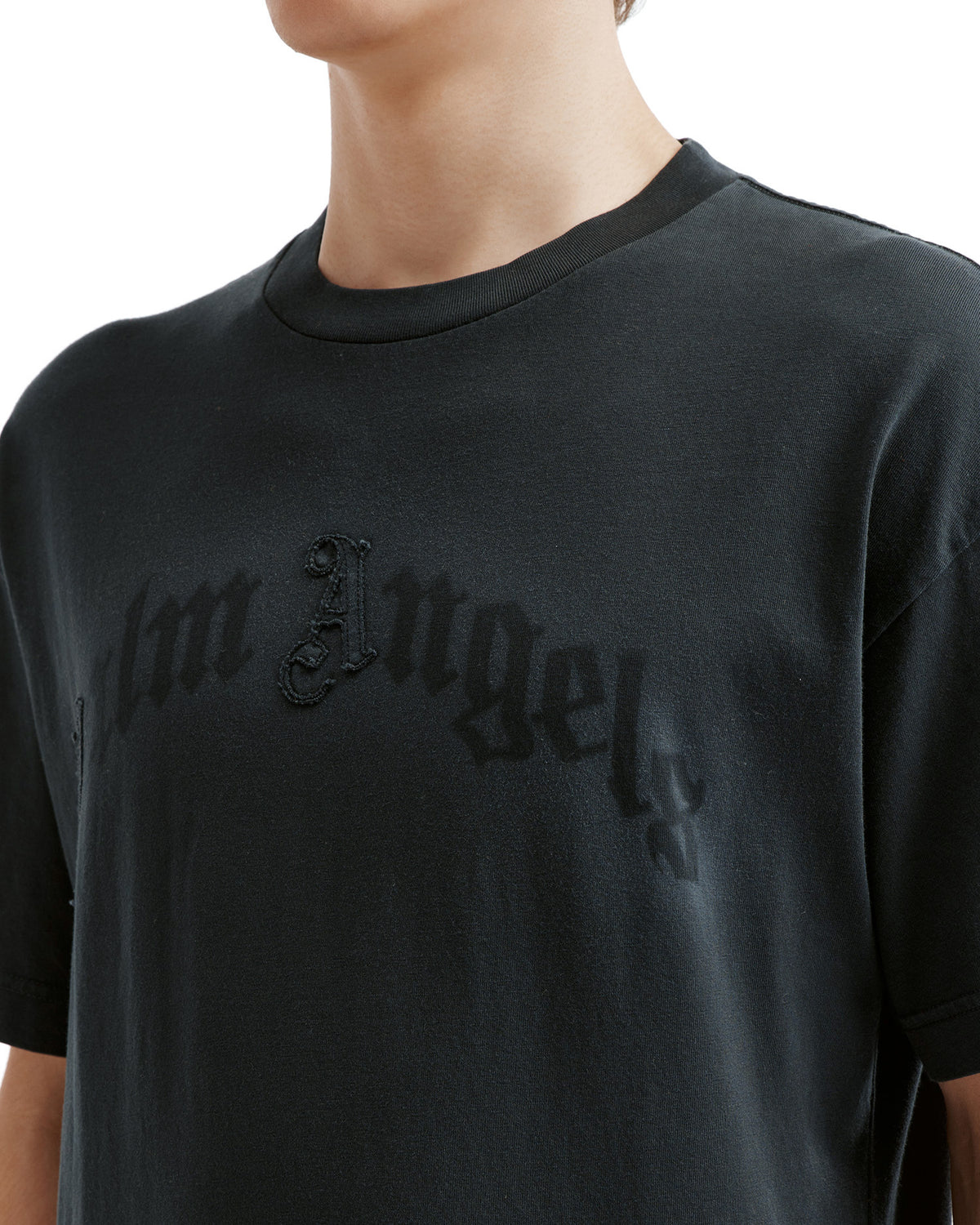 Curved logo tee