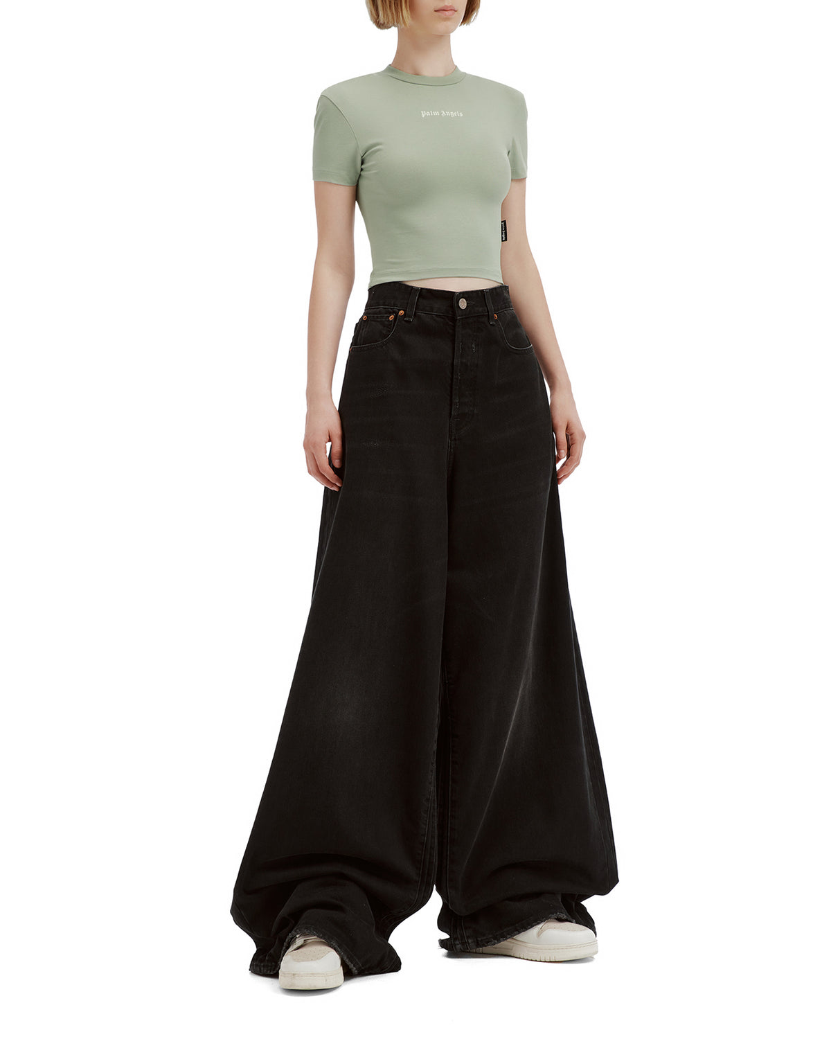 Cropped tee