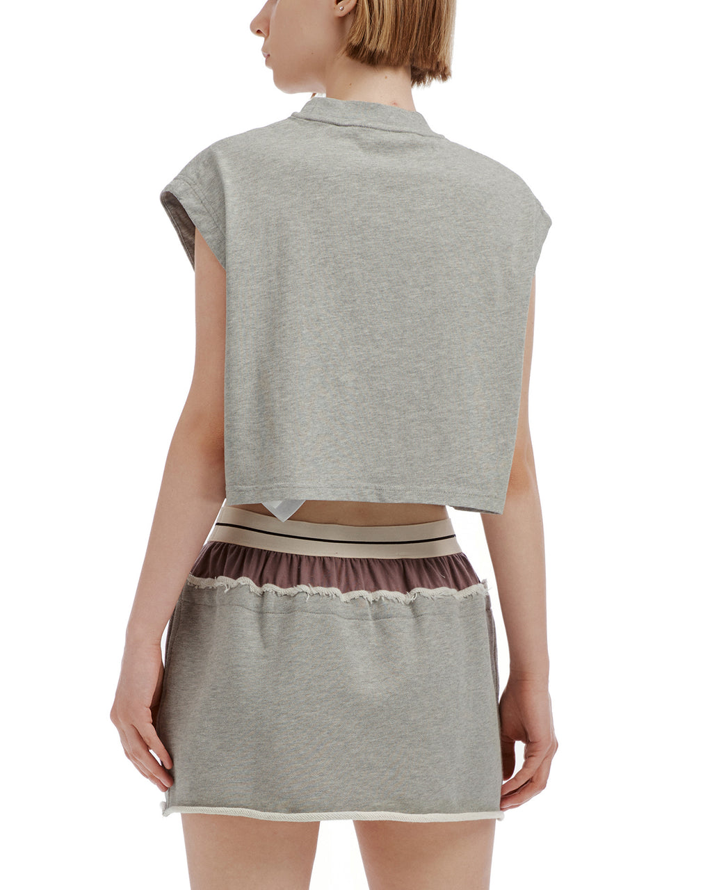 Sleeveless crop tee