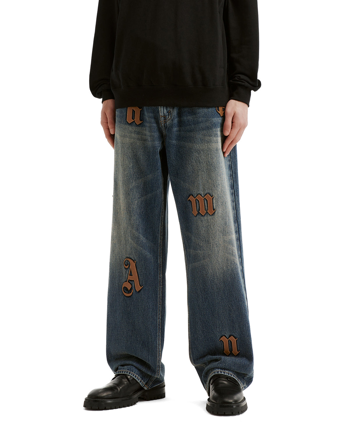 Wide-leg jeans