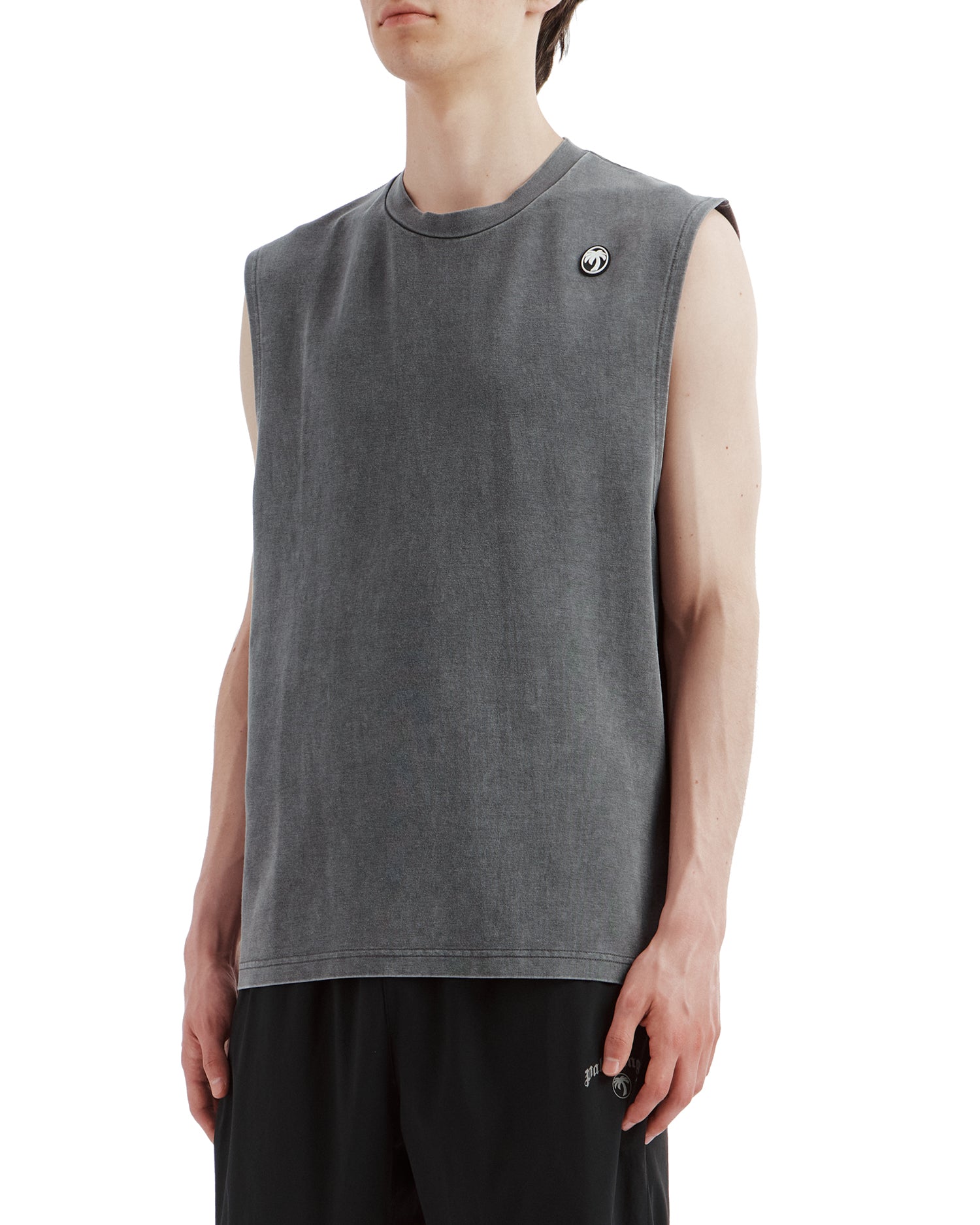 Sleeveless tee