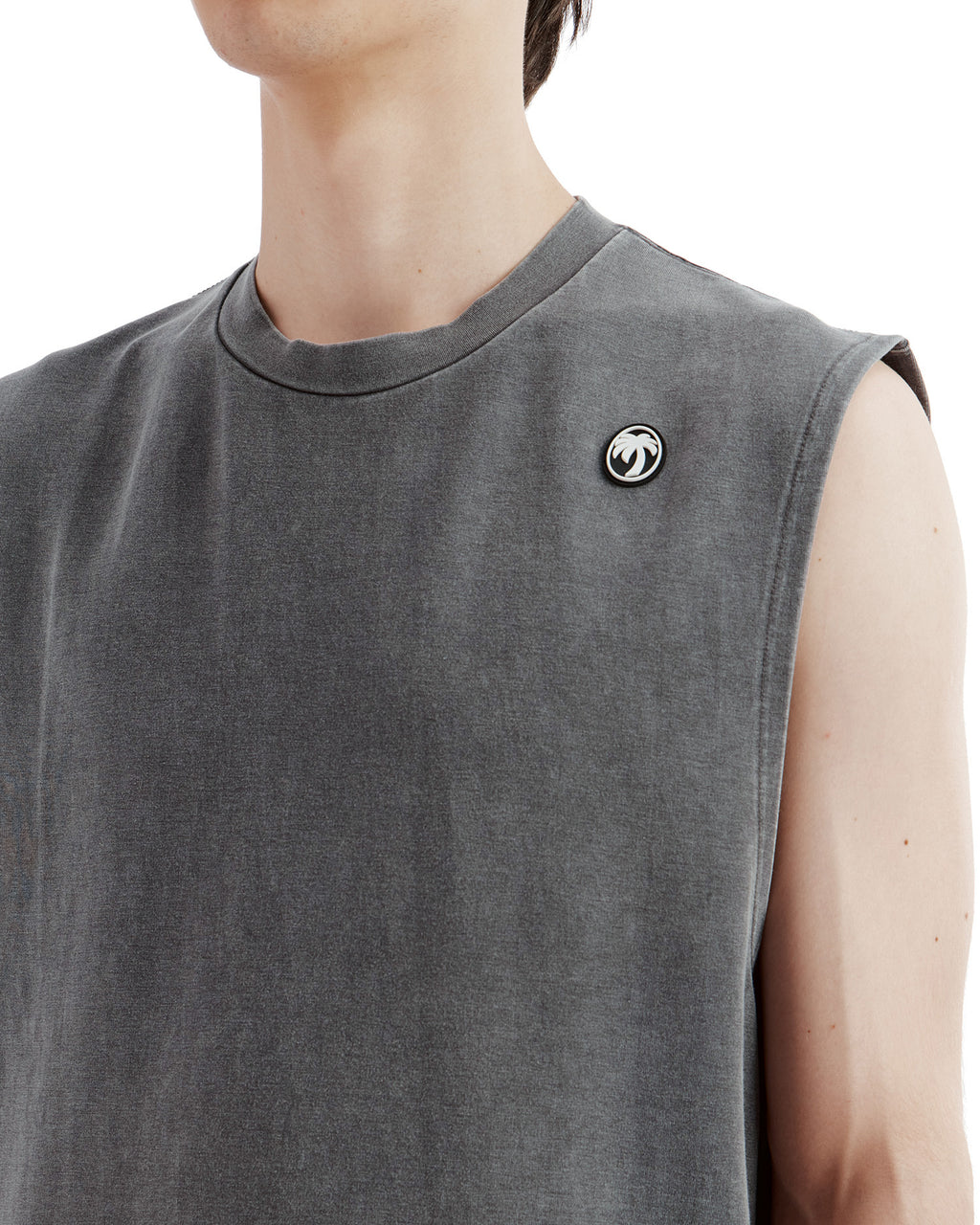 Sleeveless tee